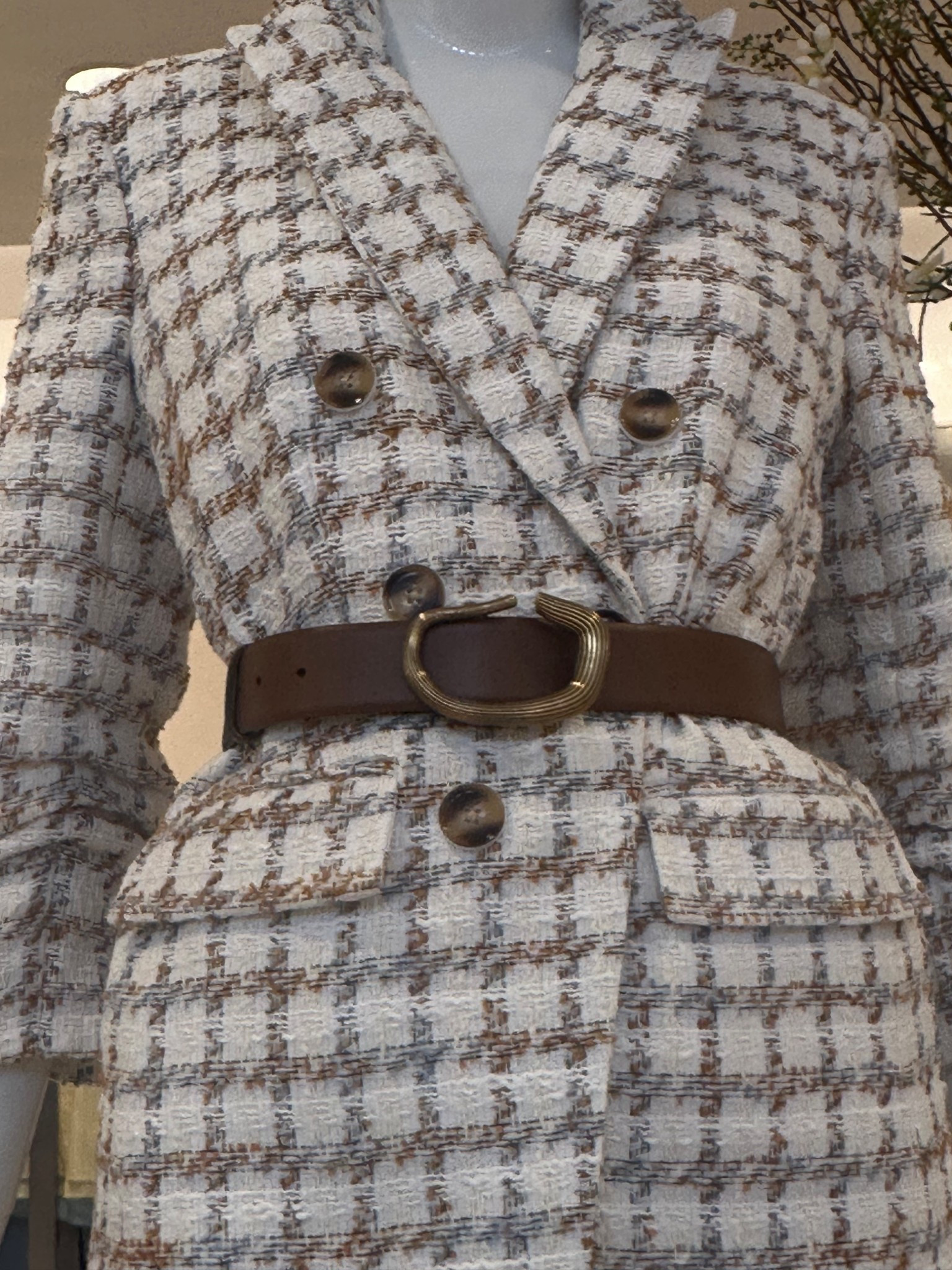 Quiet Luxury: The perfect double-breasted moment.