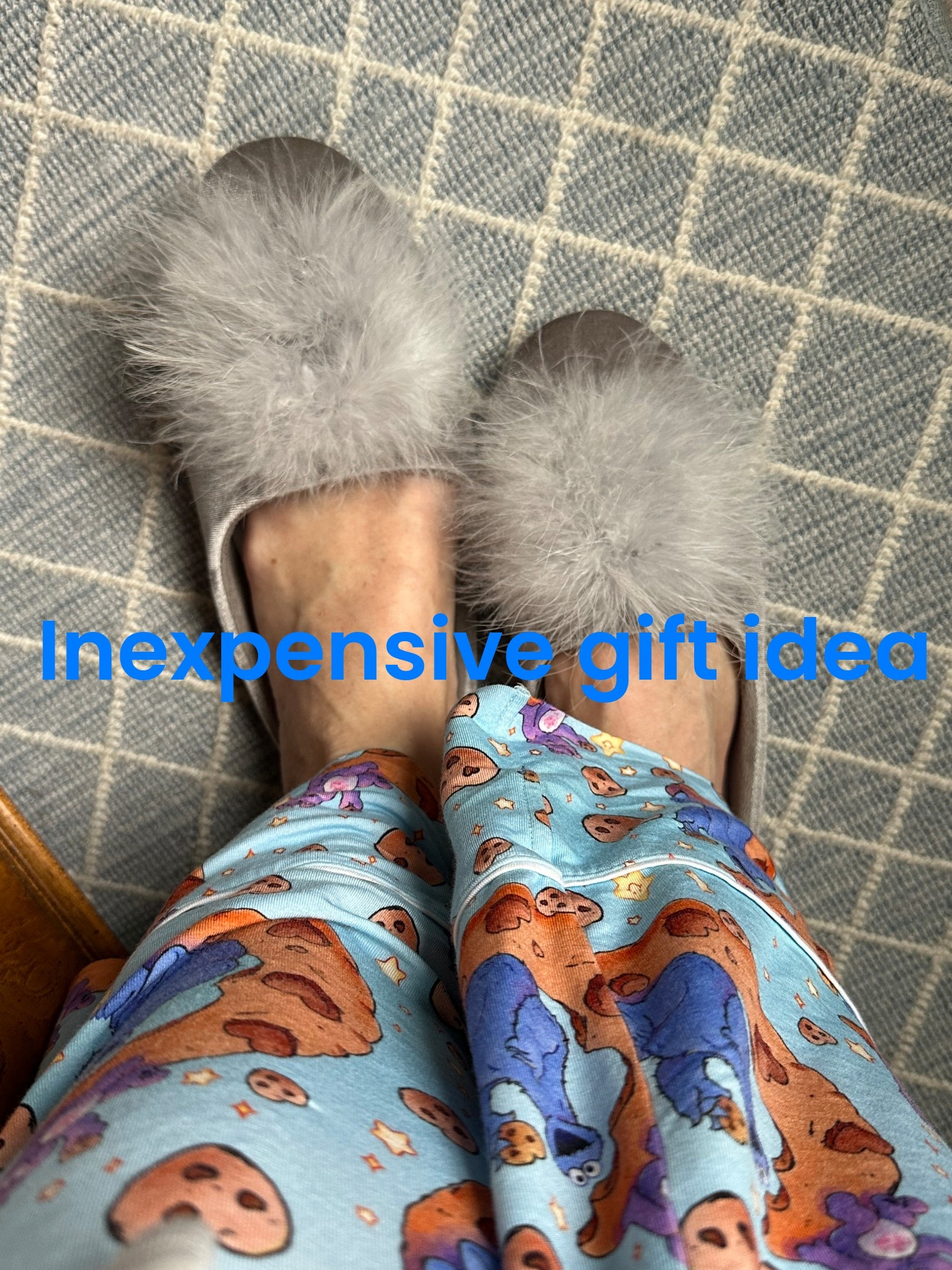 I have these slippers in 2 colors 

#LTKdayinmylife #LTKHoliday #LTKGiftGuide