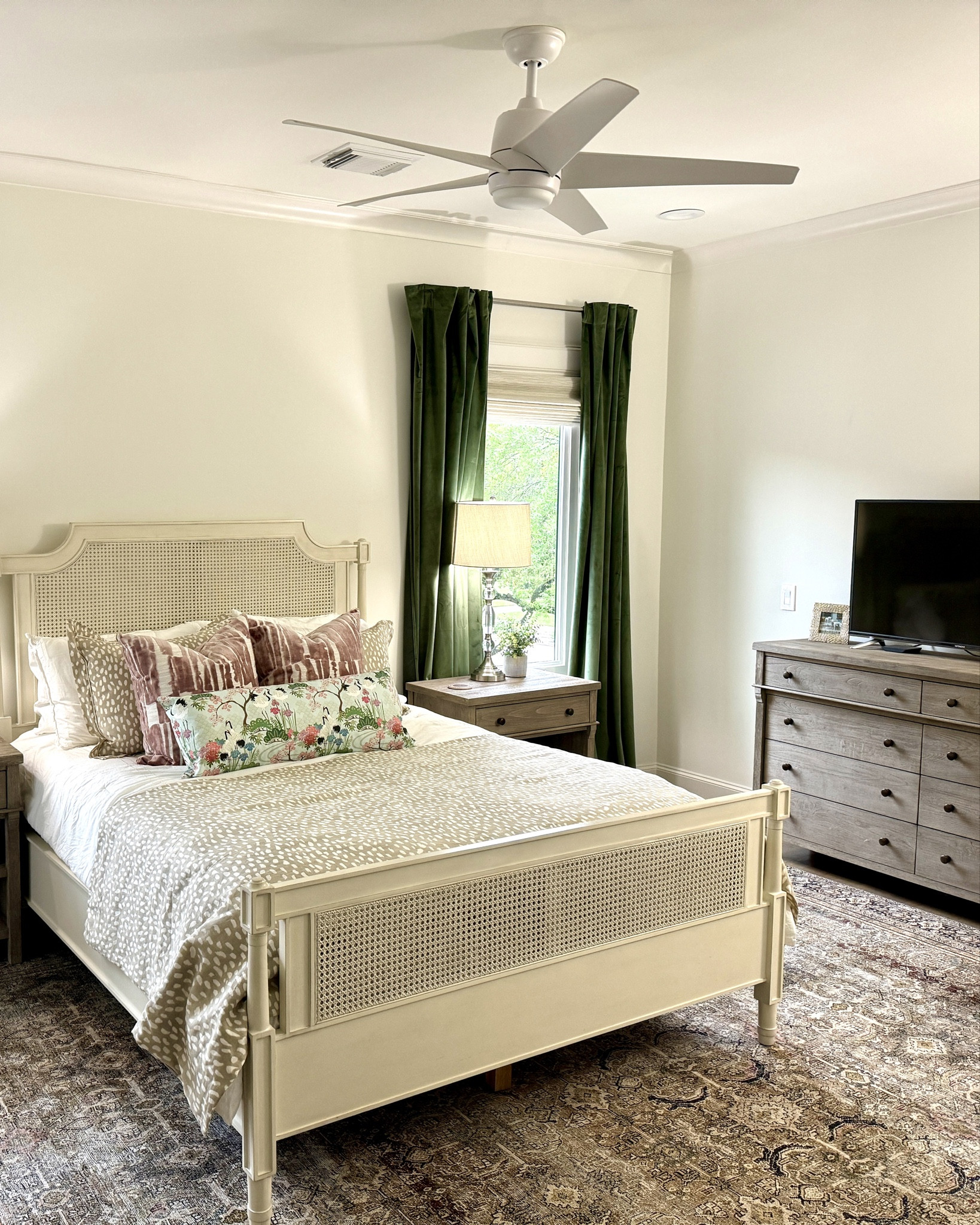 Guest bedroom decor.

#everypiecefits

Bedding
Bedroom decorations 
Furniture 
Home decor 
Home design
Interior design 
Cozy decor 
Cozy bedding 

#LTKHome #LTKStyleTip #LTKSaleAlert