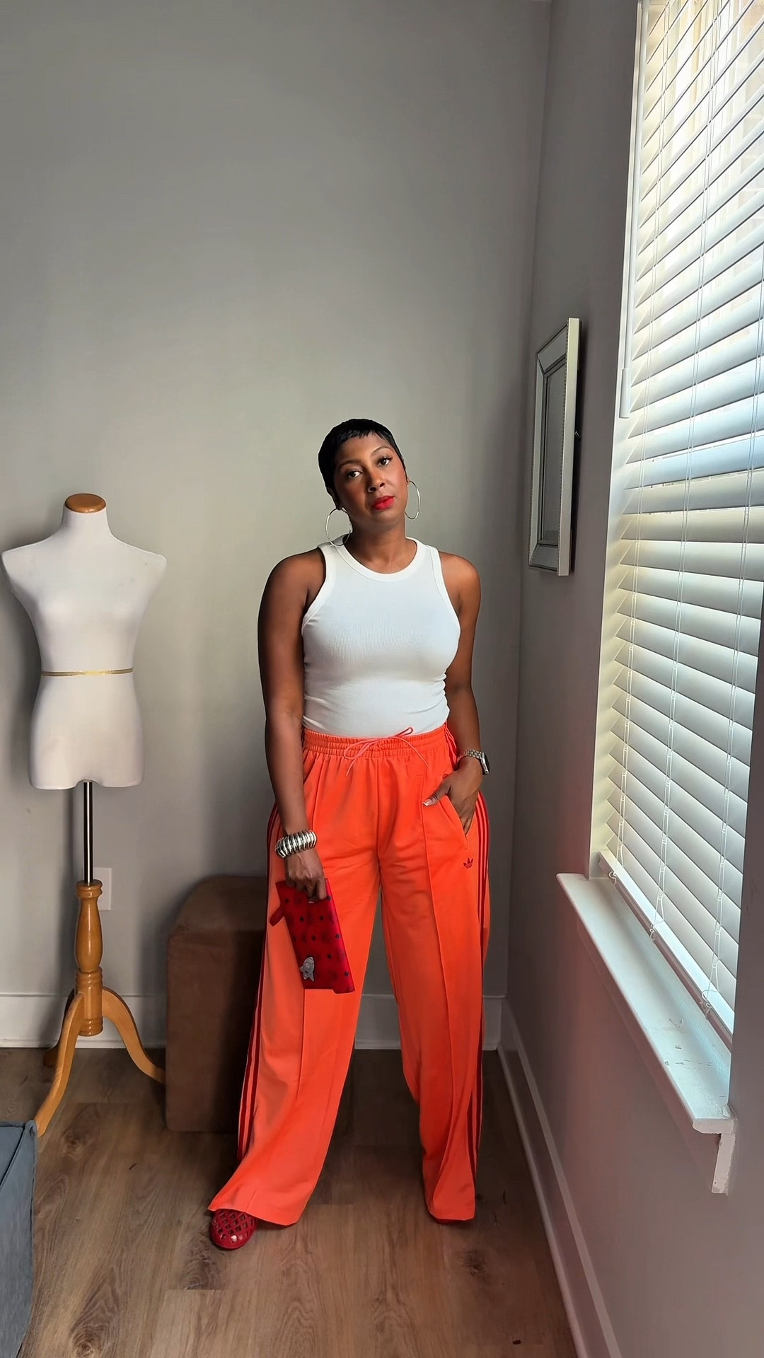 Style inspo for the Adulting Days! 

Unfortunately this color way is sold out, I linked some other color options.

Pants: XL 

#LTKStyleTip