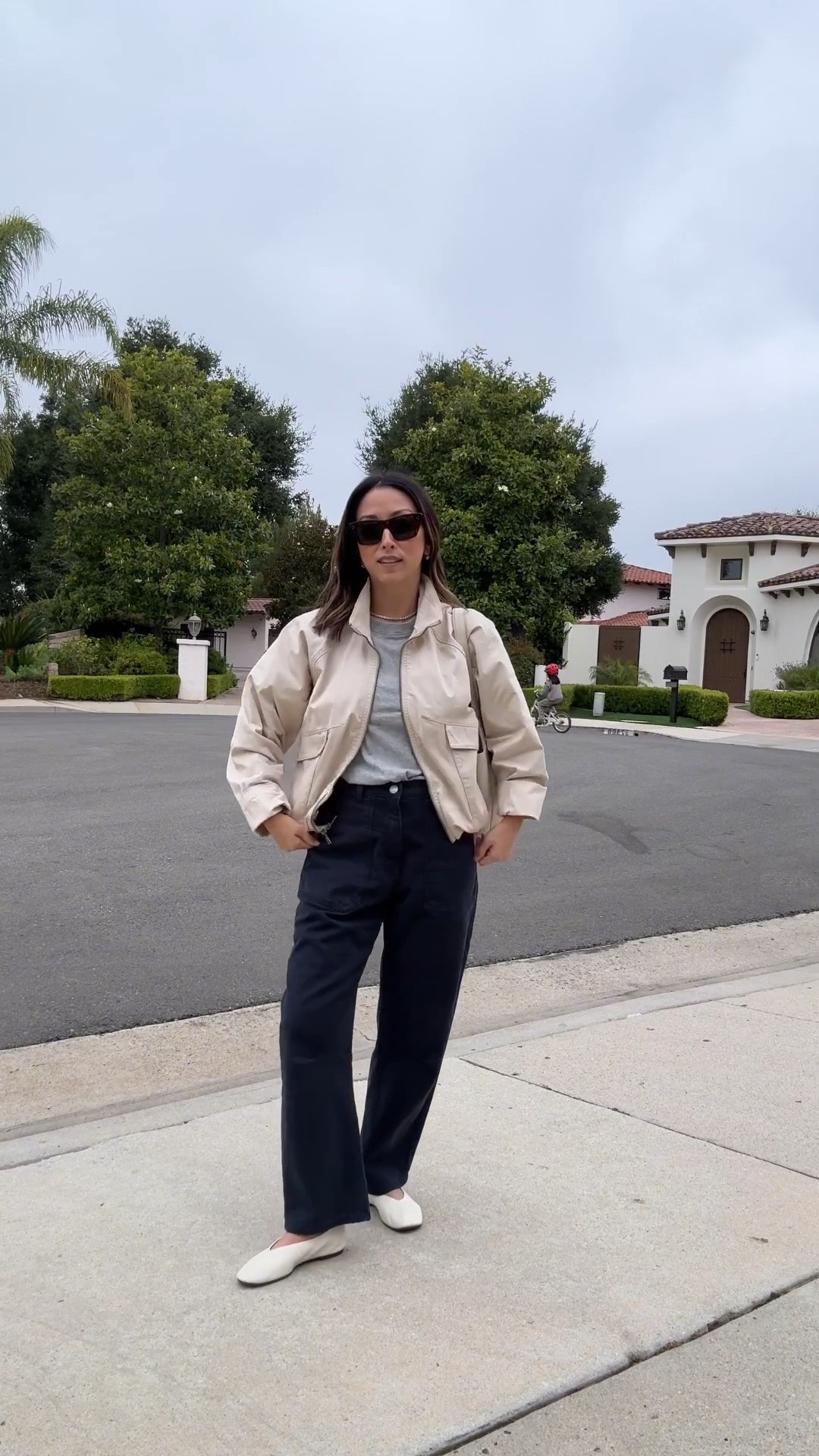 40yr old mom of 2 - What I wore to morning drop off and errands

Jenni Kayne tee small
Joe's jacket small
DL1961 Billie Barrels 25
Reformation flats 5
Quince bag
Celine sunglasses
Dorsey James necklace
Electric Picks earrings

#LTKPetite #LTKootd #LTKmomlife