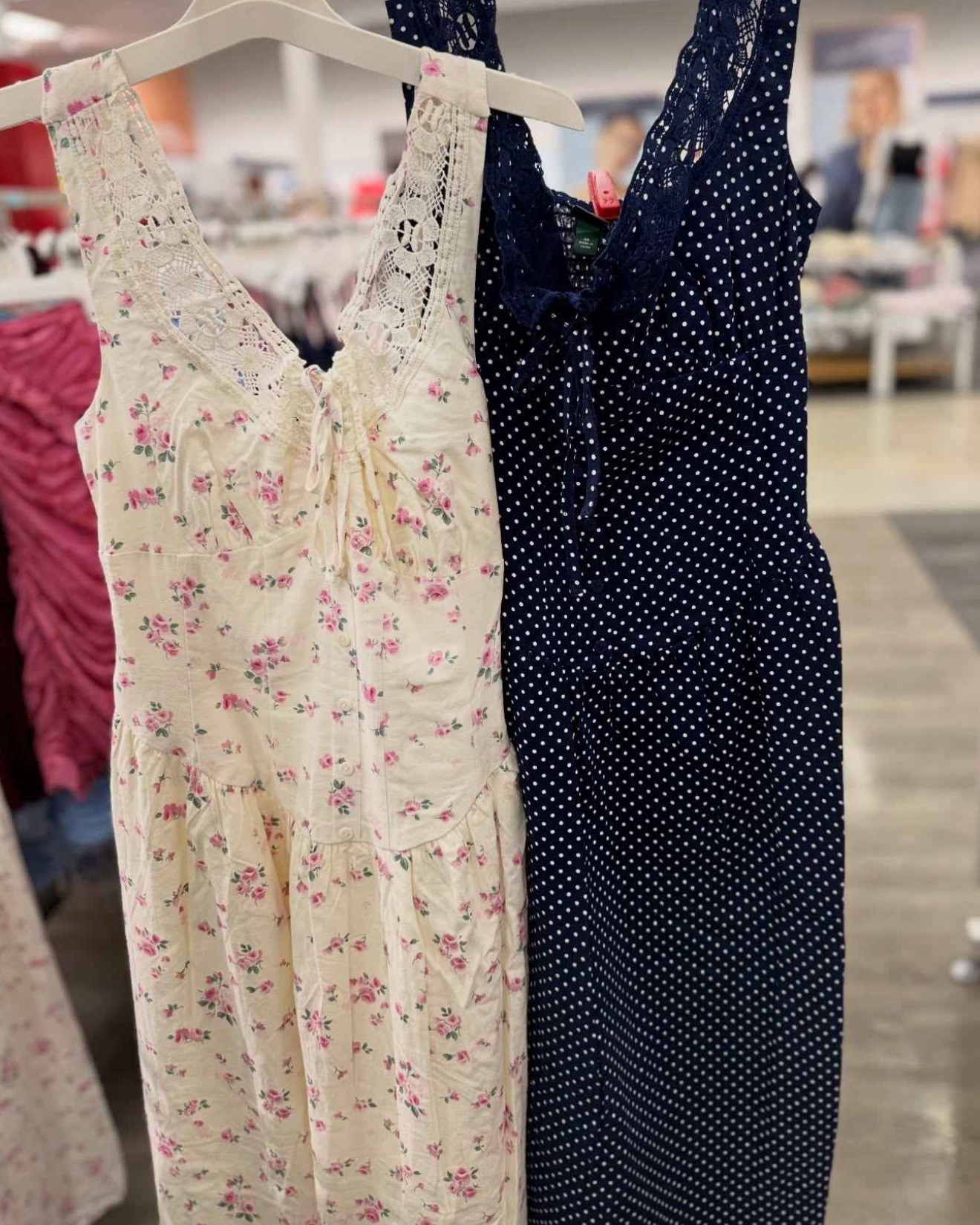 So many cute summer dresses @Target rn!! ☀️