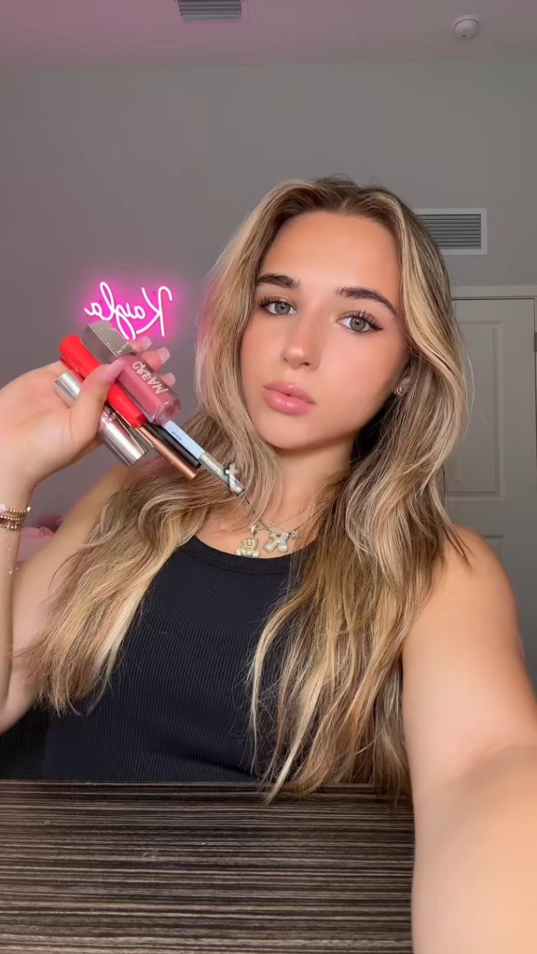 boring girl tries bolder lip combos!! 

#LTKBeauty #LTKStyleTip #LTKFindsUnder100