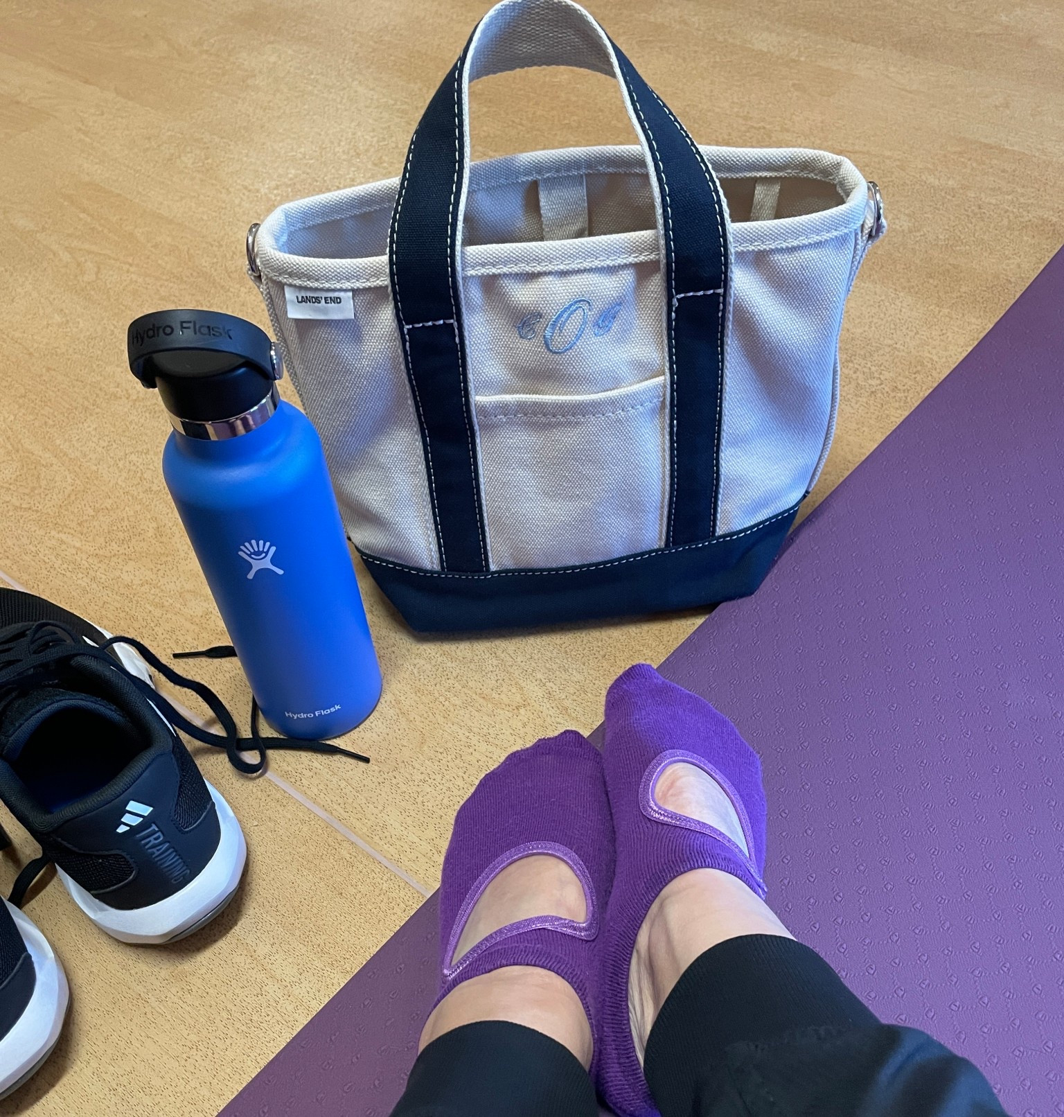 Perfect day for mat Pilates 🙌 love these yoga socks and my padded yoga mat 🙌 perfect for mat Pilates and yoga classes! 💃🏻🎉❤️

#LTKOver40 #LTKActive #LTKfitnessgoals