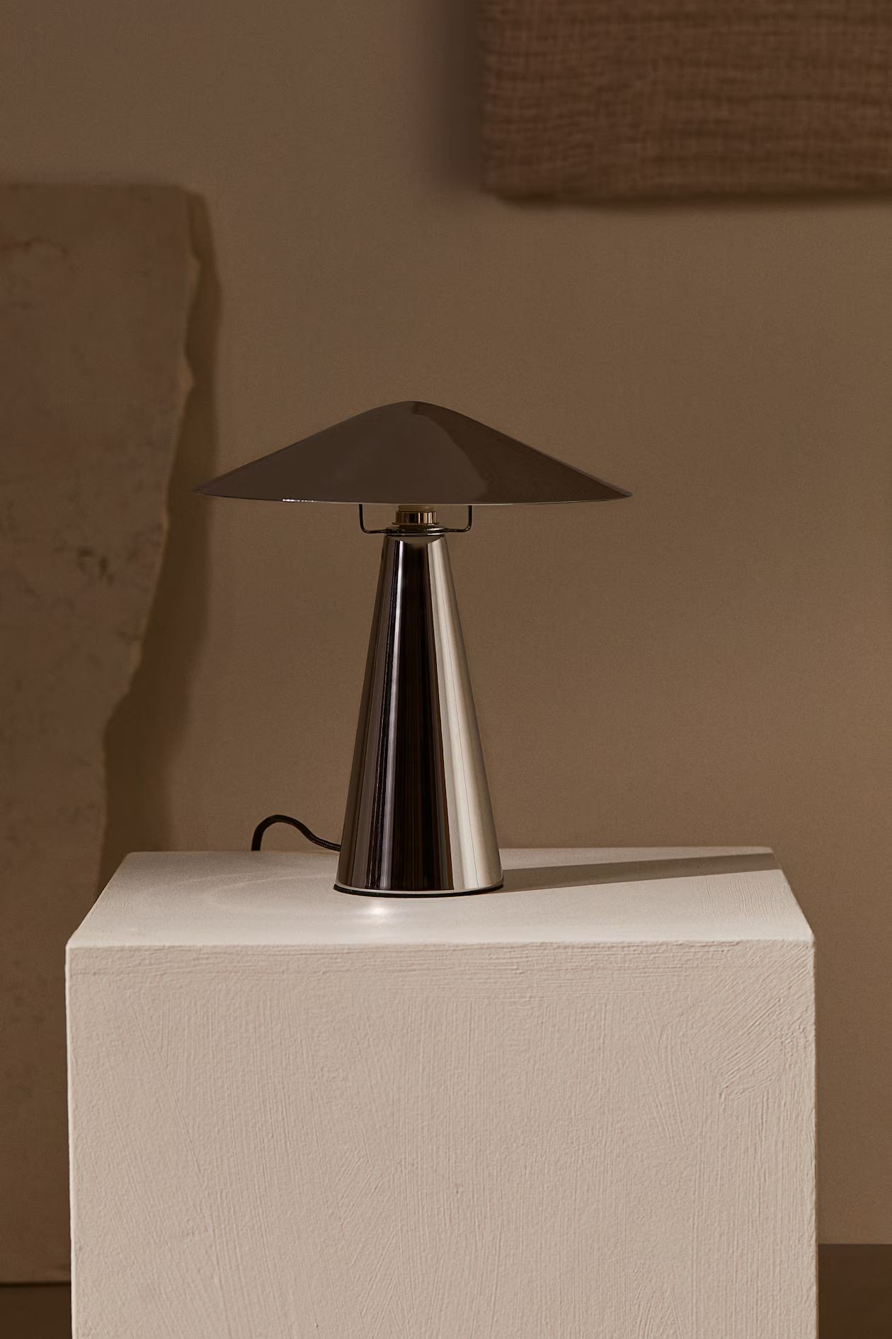 Metal Table Lamp | H&M (US + CA)