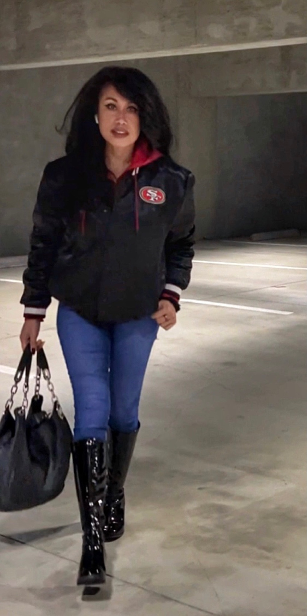 I’m 5’3 128 lbs and wearing the hoodie in medium, jacket in medium, jeans in size 3 and boots in size 7  

#LTKstyletip #LTKU #LTKfindsunder50