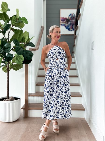 Walmart styles for the win!! Completely smitten with this midi dress in a sturdy linen blend. I love the flattering halter neck & gathers along the front to conceal a tummy. And hello pockets!!

I’m wearing an xs 

@walmart #walmartpartner #walmartfashion 

#LTKFindsUnder50 #LTKOver40