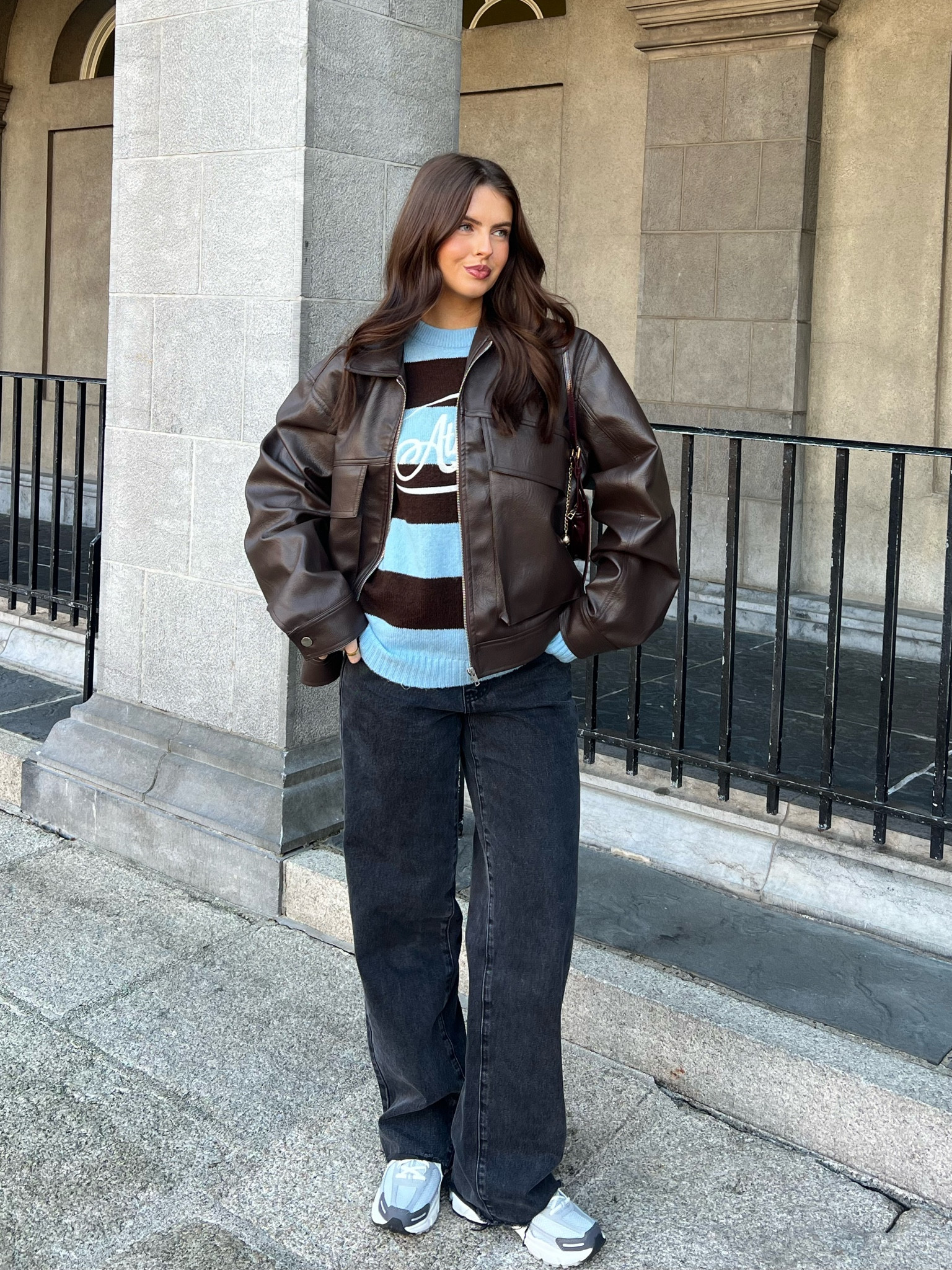 Blue + brown colour combo > 

#LTKireland #LTKwinter #LTKeurope