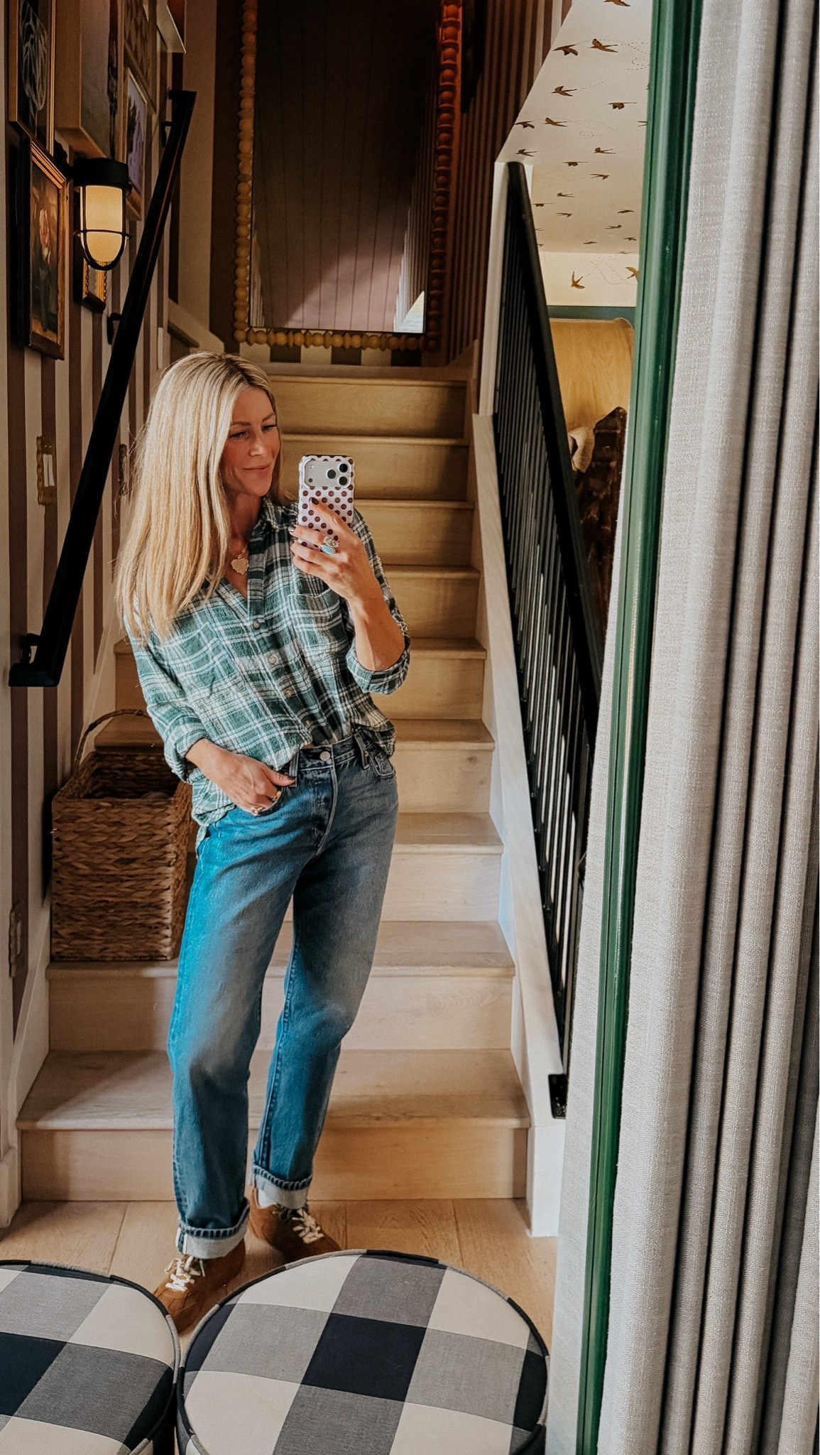 •I prefer Levi brand sized up, I like a loose fit since they don’t have stretch
I fit into 26 easily, but I get a 27 (30 length)
These are the selvaged, same as the reg 501 just softer material 
•Top in small