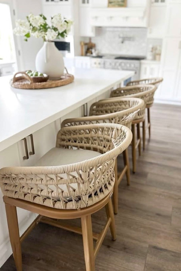 Bar stools are the jewelry of your kitchen ✨😍 The one detail that instantly makes your space look styled, polished, and high end 🤍

Swap these in and it feels like a whole new kitchen without the renovation 💫
Trust me, you need these!

#KitchenGlowUp #HomeUpgrade #LuxuryForLess 

#LTKFestival #LTKMothersDay #LTKxAerie