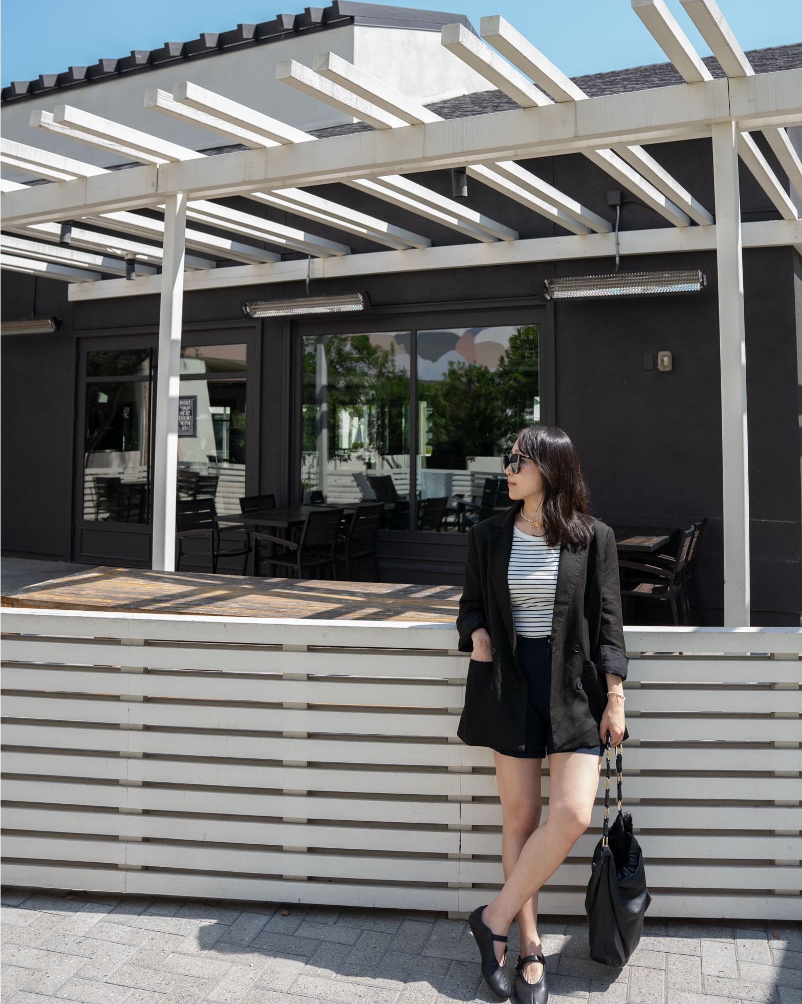 Adidas無敵難買的Stan Smith Lo Pro Ballet Flat現貨
不愧是運動品牌推出的芭蕾舞鞋
軟綿綿皮革材質非常舒服
走在路上遇到怪咖也能飛快跑走, 推推！


#LTKworkwear #LTKshoes #LTKasia