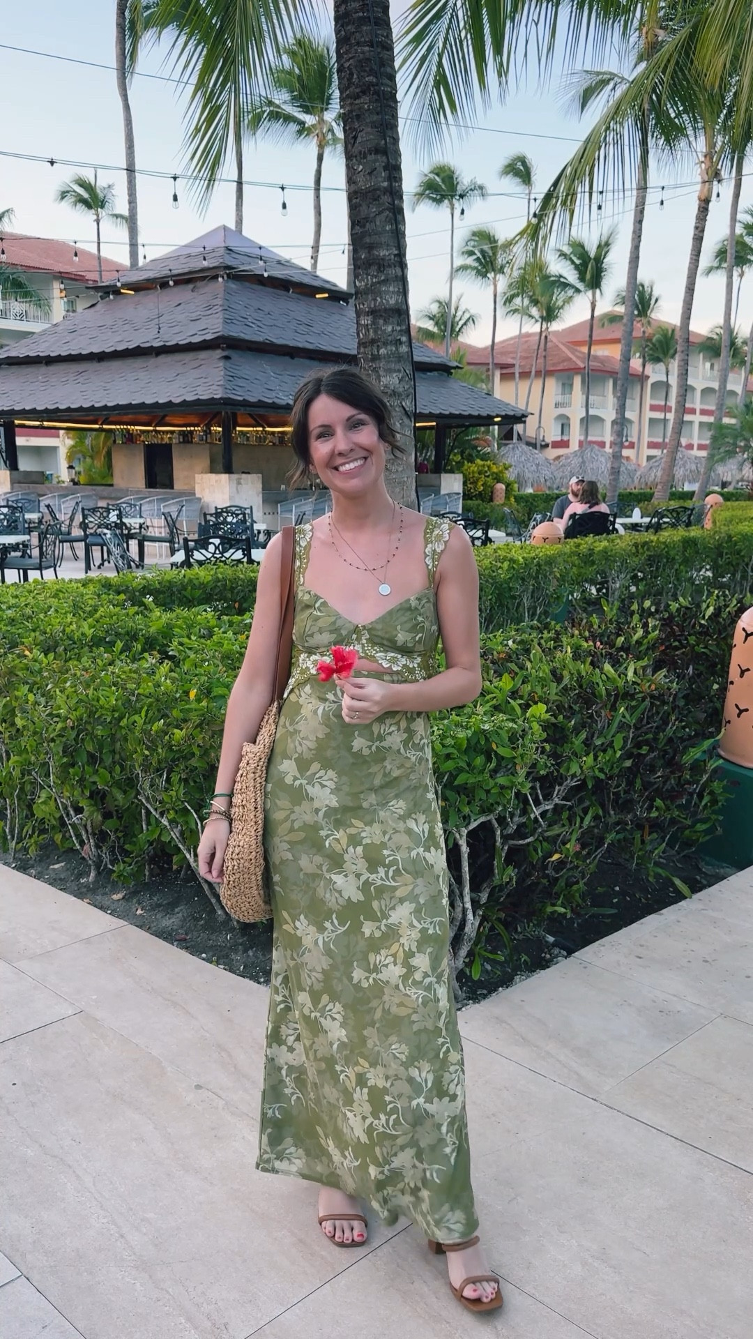 xs in this dress! Love it! My shoes are older so I linked similar💚 



#LTKPetite #LTKootd #LTKTravel