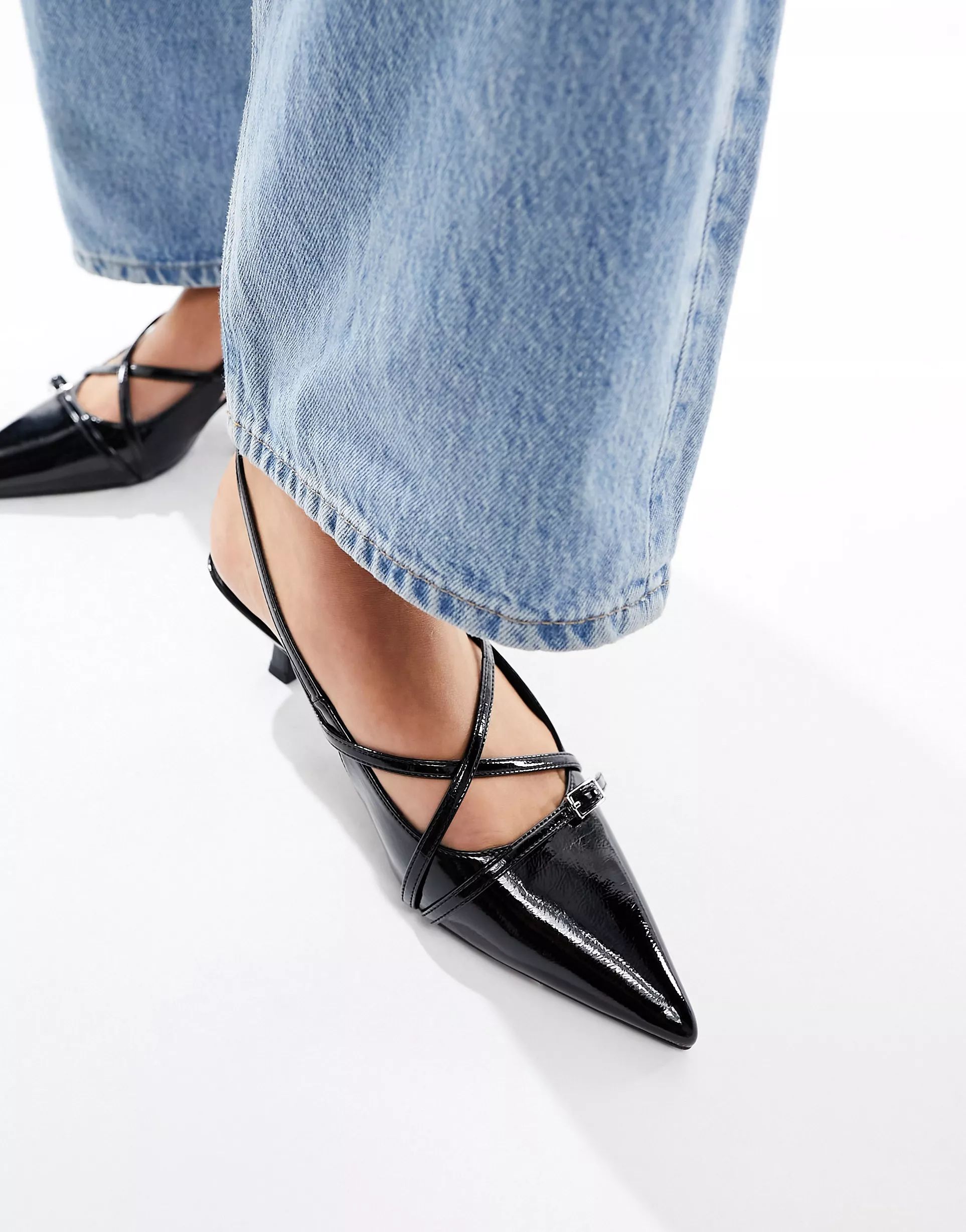 ASOS DESIGN Scottie buckle detail mid heeled shoes in black | ASOS (Global)