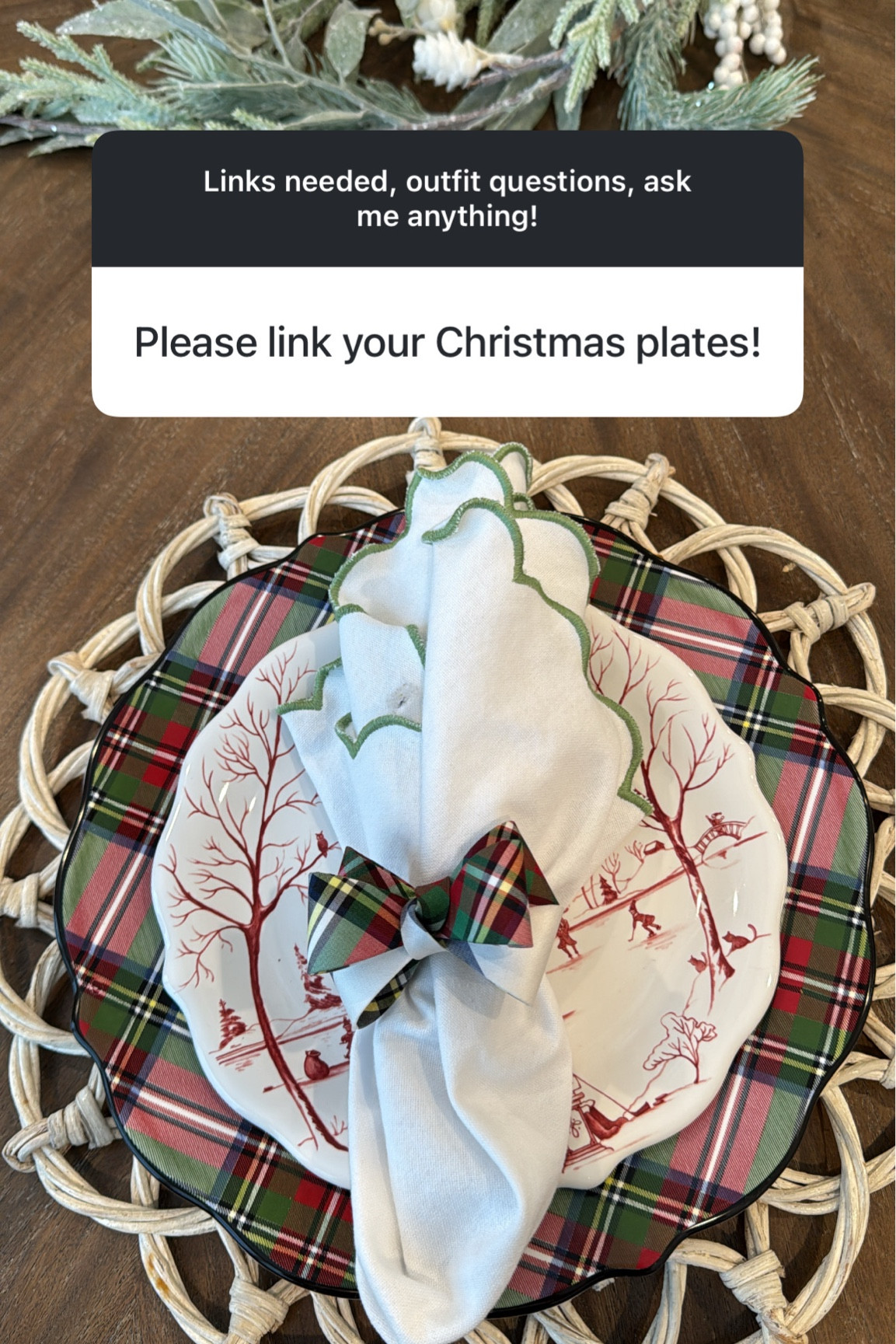 Christmas table decor 