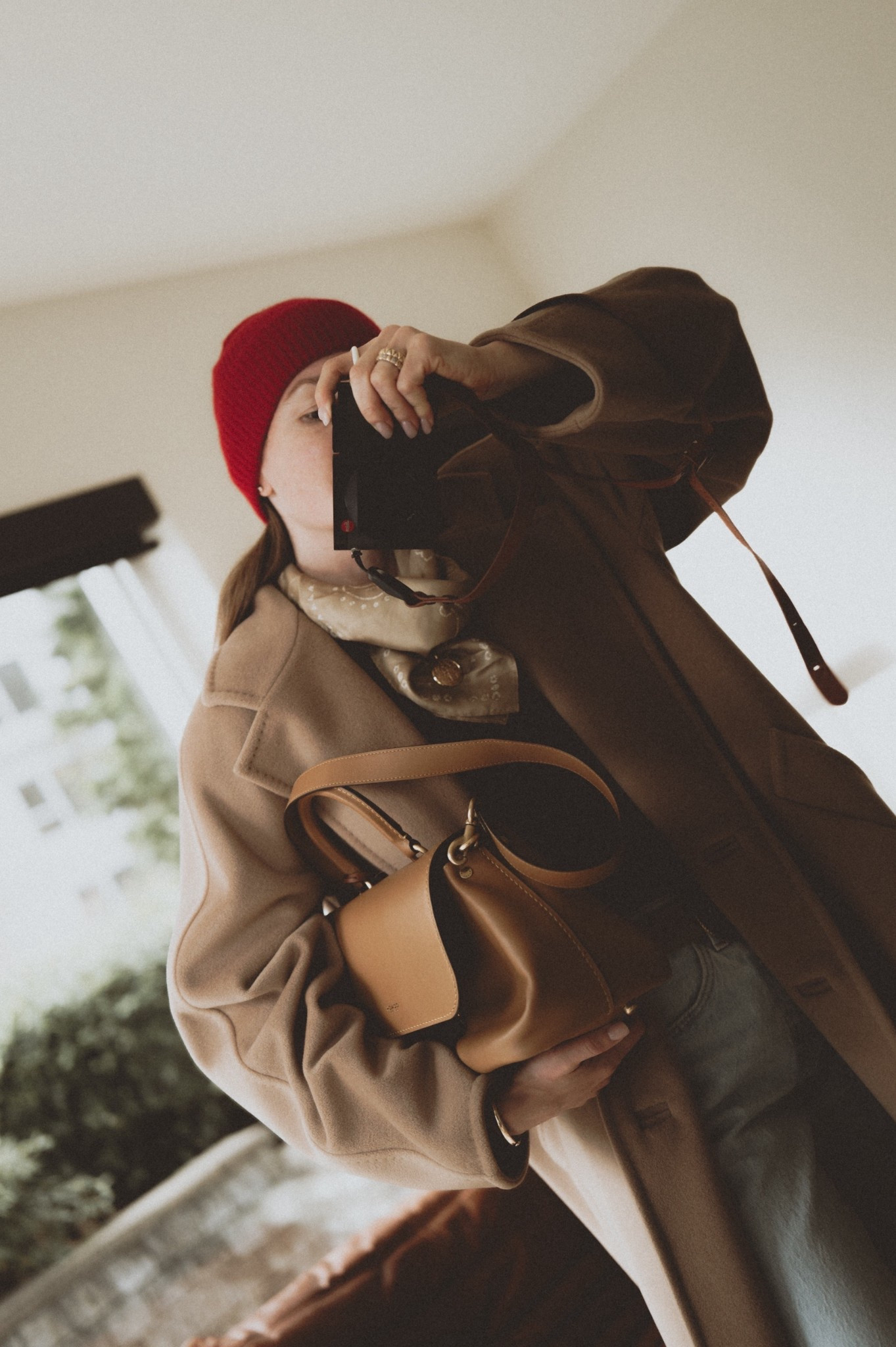 Gloomy day pick me up: a red beanie. Style with neutrals (camels and browns are my neutrals ☺️).
Hat: J. Crew cashmere beanie
Coat: Max Mara Madame
Bag: Coach 


#LTKGiftGuide #LTKFindsUnder100 #LTKCyberWeek