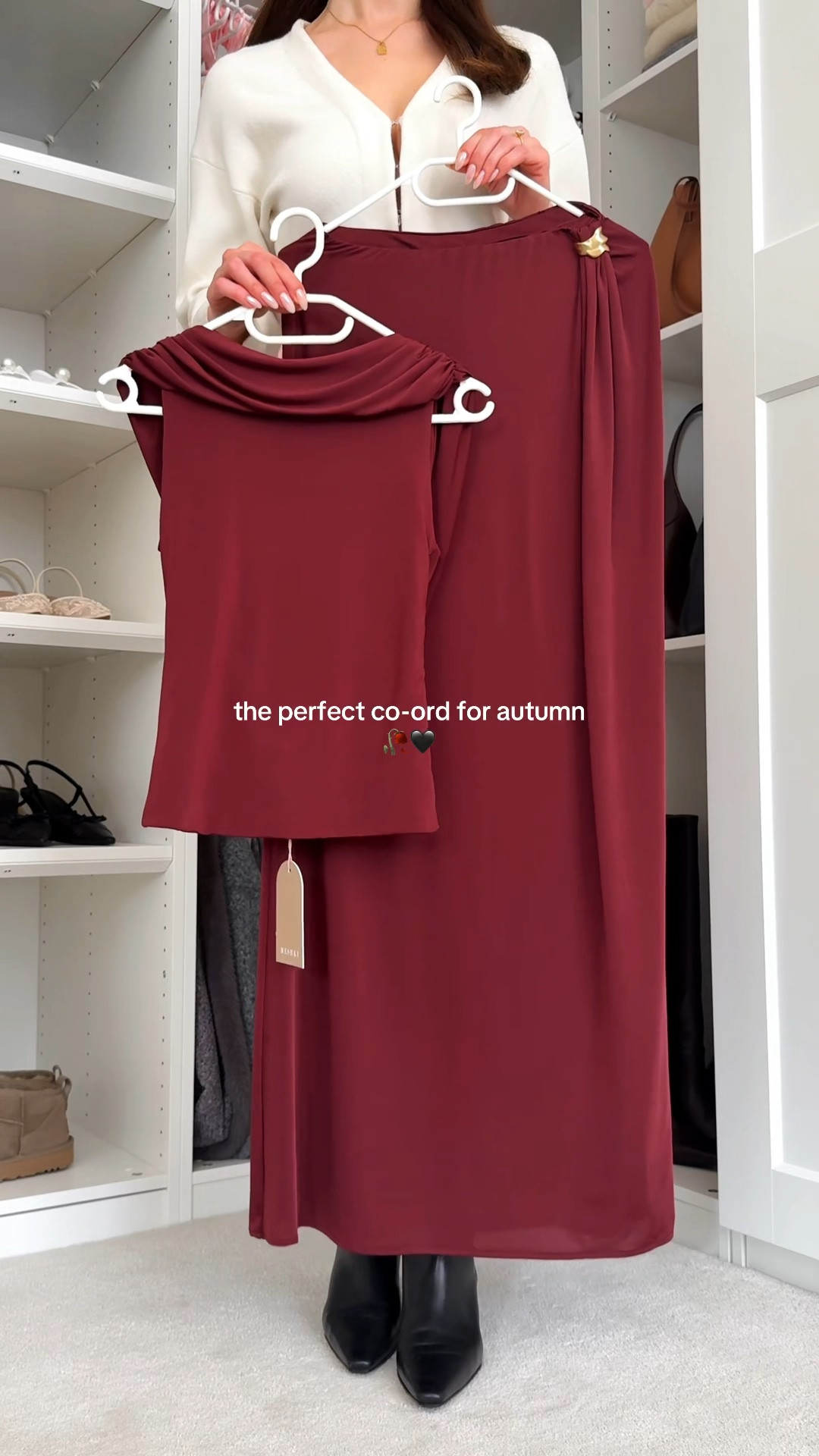 The back of this co-ord 😭🥀

Can’t get over the burgundy tone & draped detail - perfect for special fall or winter occasions, romantic date night, festive parties, birthday dinner, formal events…🖤

#fallfashion #winterfashion #autumnstyle #fallstyle #holidayoutfit #chicstyle #ootdinspiration #occasionwear #chicstyle #eveningoutfit #outfitideas #fashioninspo #ootdfashion #styleinspo #meshki #set

#LTKSeasonal #LTKStyleTip #LTKHoliday