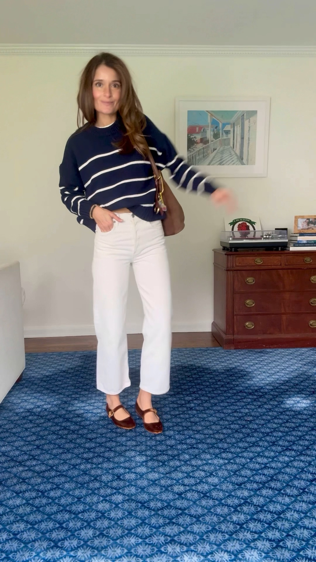 TUESDAY OOTD 〰️

sweater: sized up to a medium
jeans: wearing a size 25
flats: run TTS
earrings: free complimentary overnight shipping! Select HOLIDAY OVERNIGHT SHIPPING ✨✨

#LTKSeasonal #LTKGiftGuide #LTKFindsUnder50