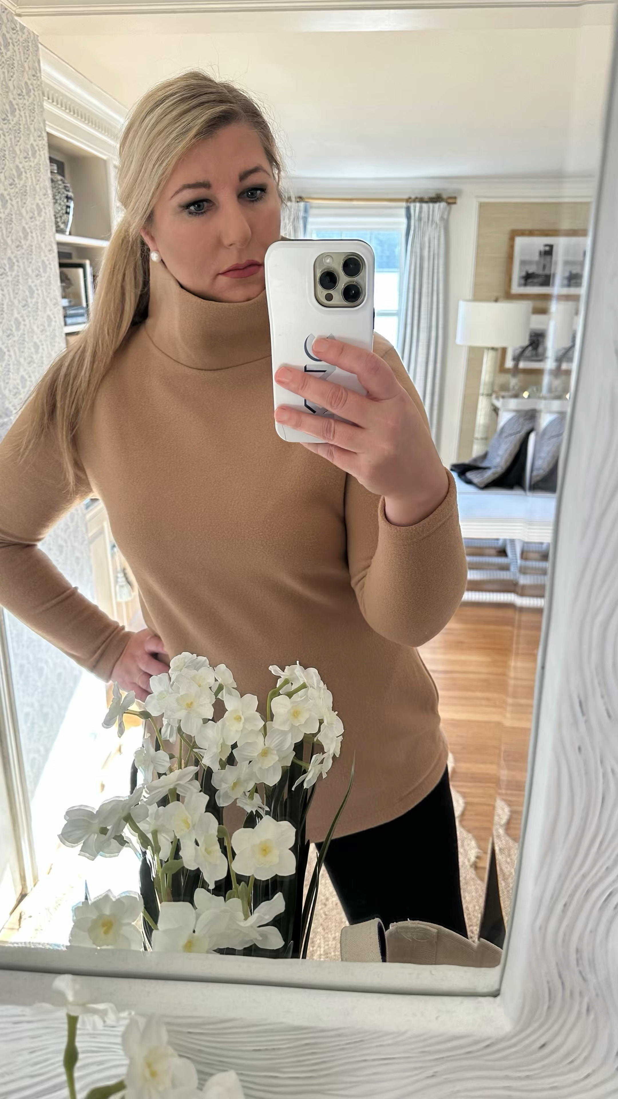 This cold day calls for my Dudley 🤎 the cobble hill tunic fleece is so warm and has pockets. Perfect for casual days

#LTKWatchNow #LTKOver40 #LTKActive