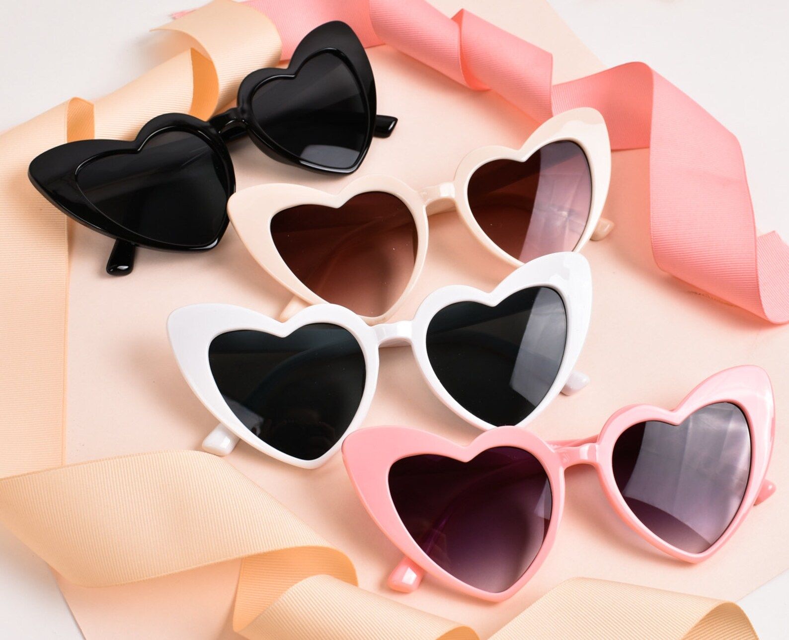 Bachelorette Party Sunglasses Heart Sunglasses Babe & Bride | Etsy | Etsy (US)