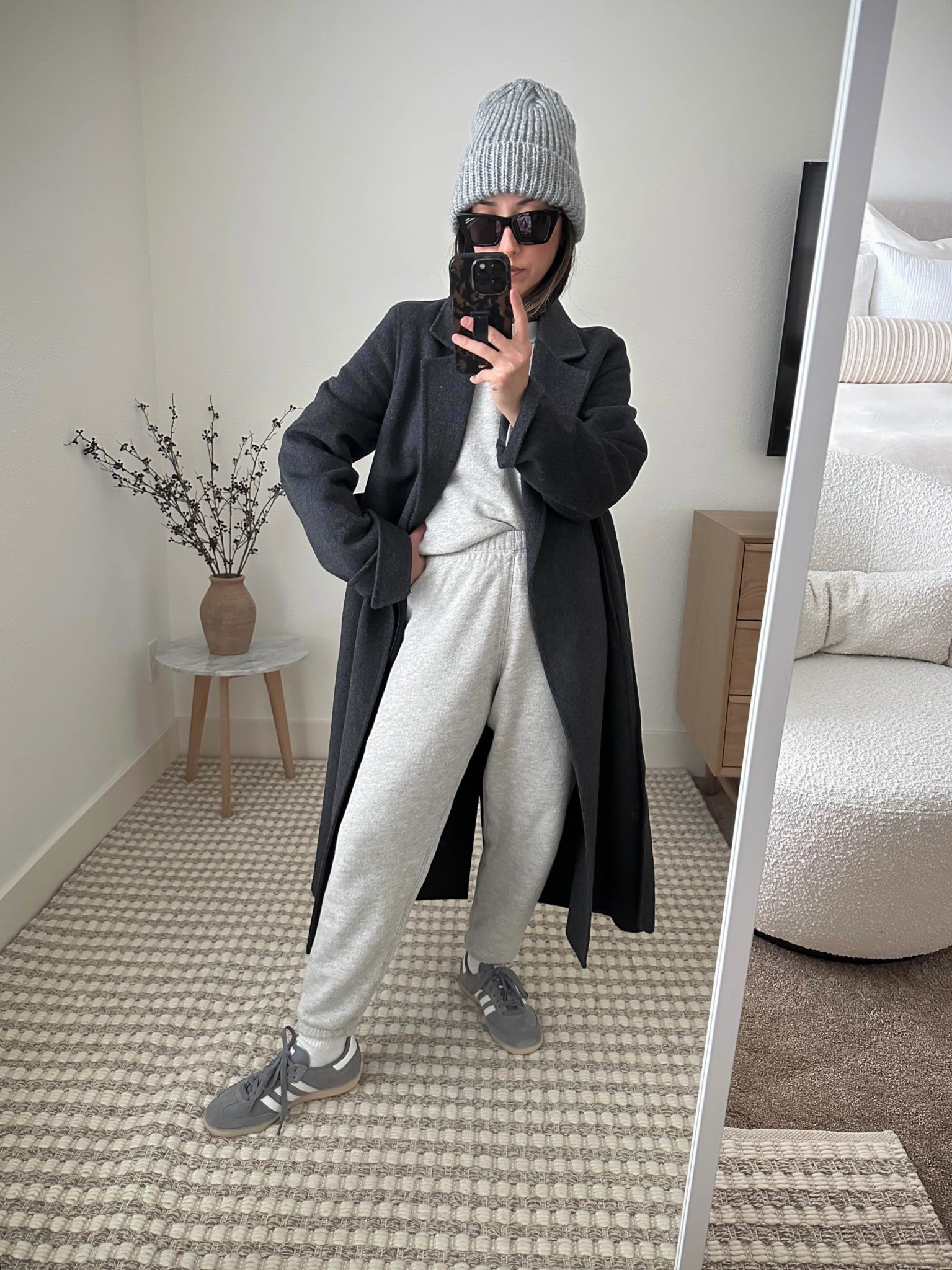 Old winter outfits I’d rewear. 

Mango coat xxs. Color is old
Jenni Kayne sweatshirt medium
Jenni Kayne sweatpants xs
Adidas Samba 4 mens
YSL sunglasses
Beanie unknown

Winter outfits, winter style, petite style 

#LTKPetite #LTKootd #LTKSeasonal