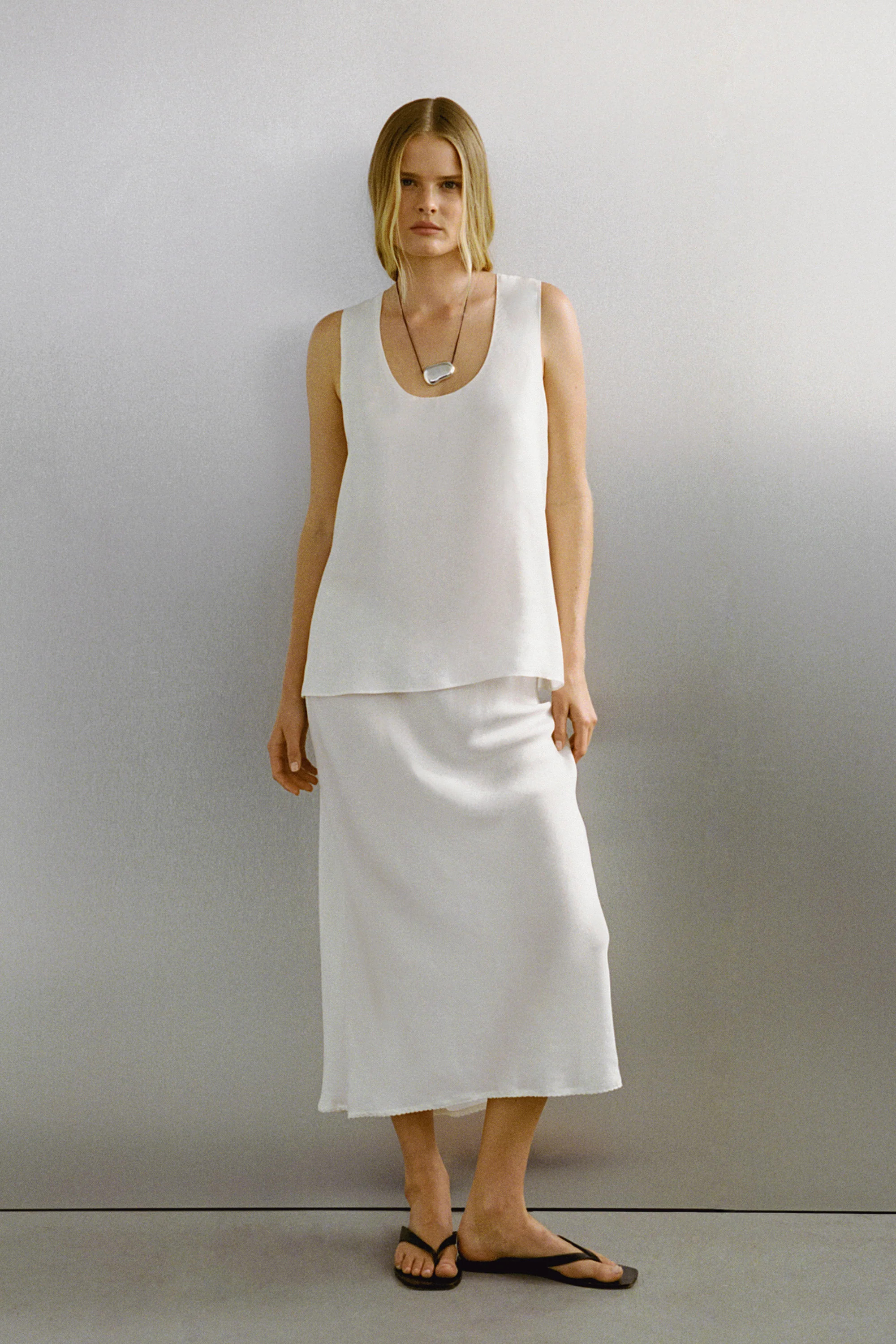 ARELIA WHITE CUPRO MIDI SKIRT | DISSH
