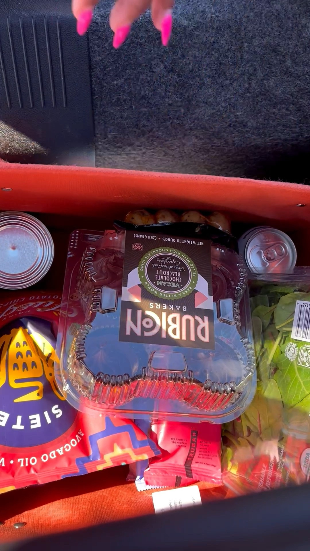 A few things I shop for weekly as a vegan! 🥗🥙🌶️🧁🥤




#LTKdayinmylife #LTKActive #LTKfoodie