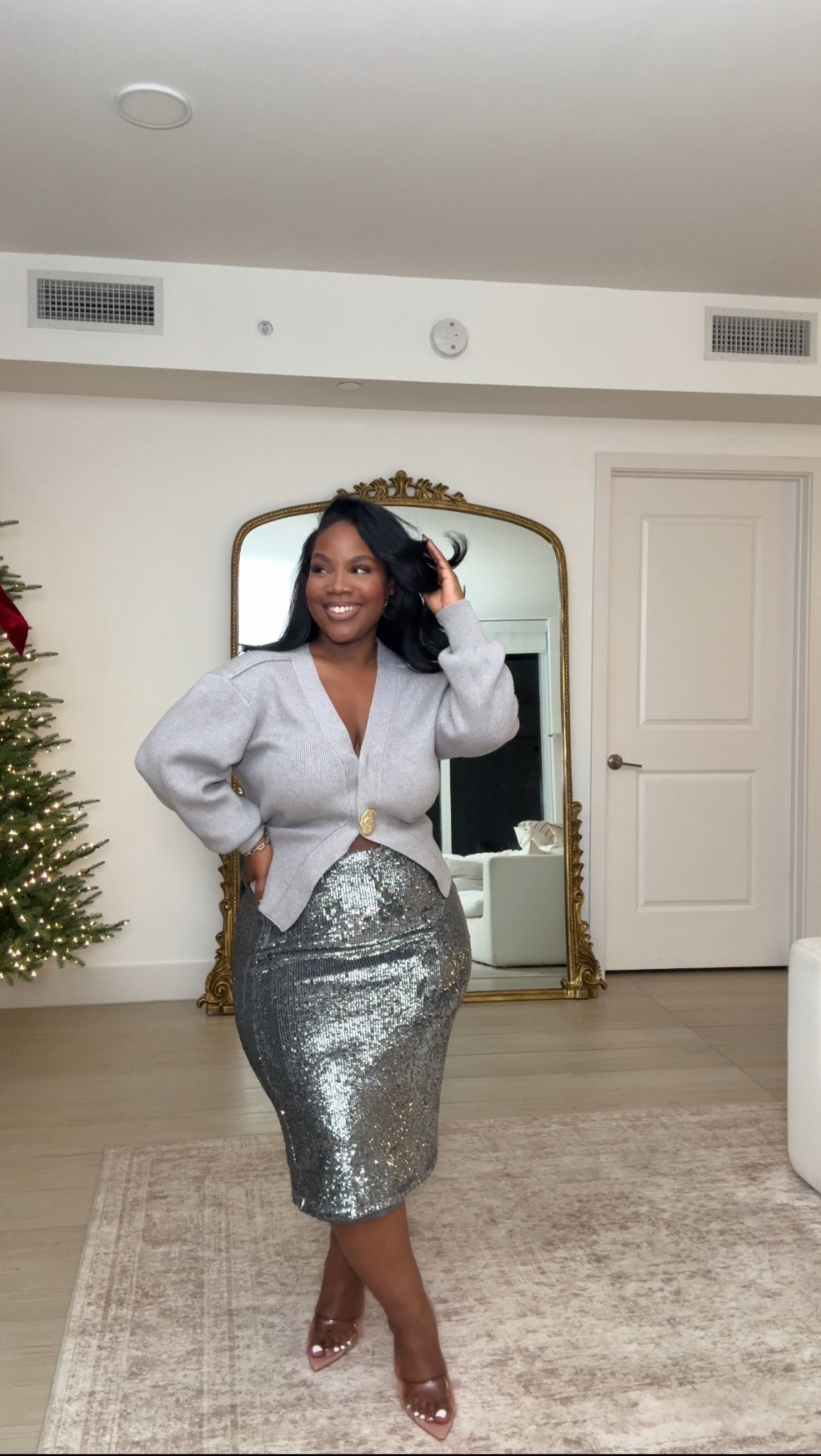 Easy holiday look!

Size Details:
Sweater: Large
Skirt: 12

#LTKootd #LTKMidsize #LTKHoliday