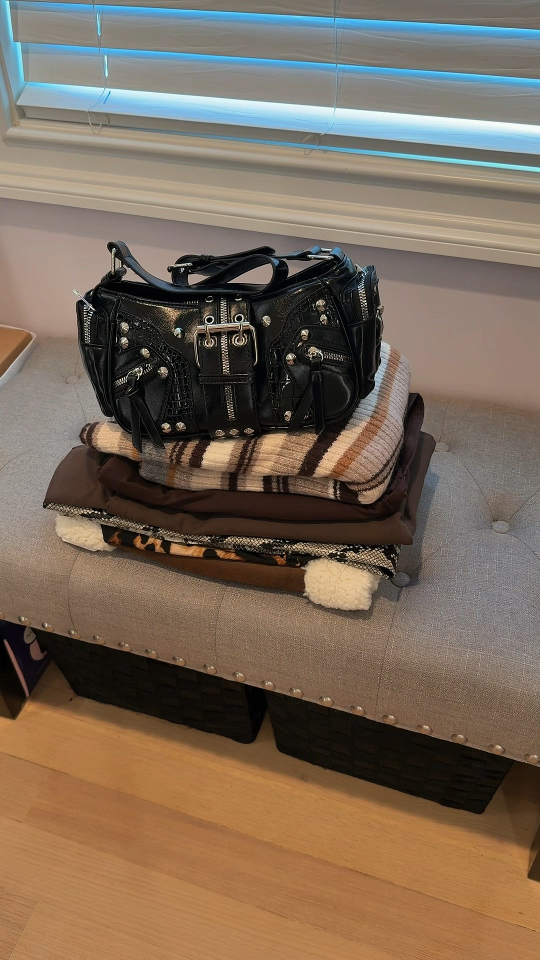 Quick fall clothing haul. Most items are still on sale.
Fall dress, sweater dress, snakeskin, animal print, skirt set, fall bag

#LTKSeasonal #LTKSaleAlert #LTKootd