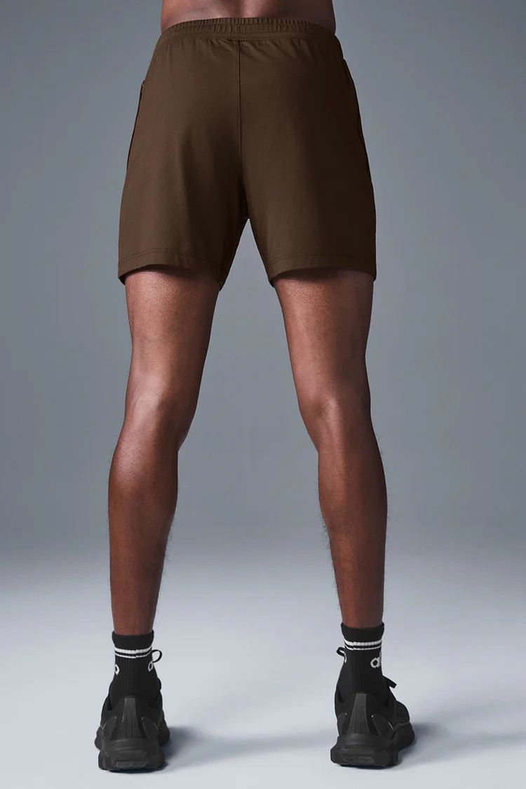 7" Conquer React Performance Short | Alo Yoga