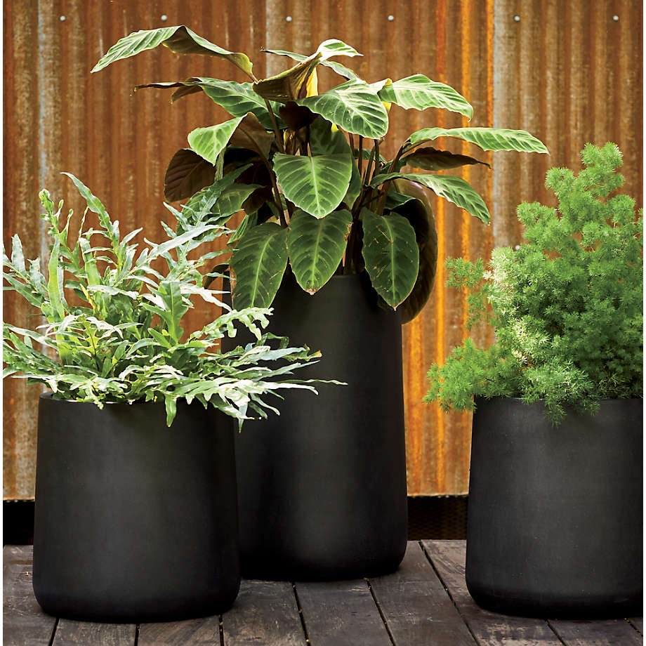 Saabira Charcoal 23.2" Tall Indoor/Outdoor Planter