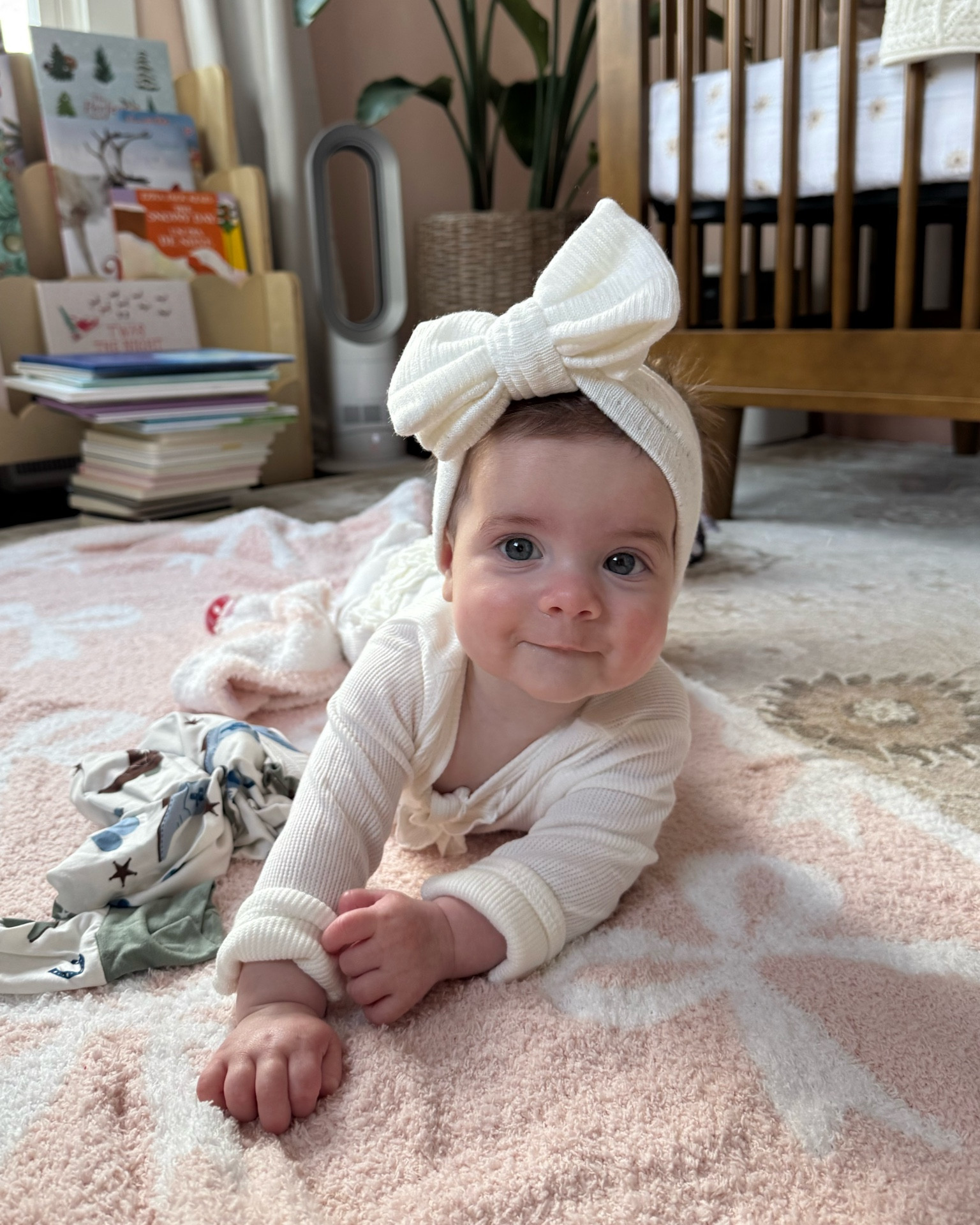 Wanna eat this face 😍🤭💞 this bow is so freaking cute!!! Not too tight on her head which I love. Comes in four colors, going to grab a few more 🥰

Caden lane, #cadenlanepartner #ad, babygirl, baby clothes, babygirl bows, headband, bow blanket 

#LTKFamily #LTKFindsUnder50 #LTKBaby