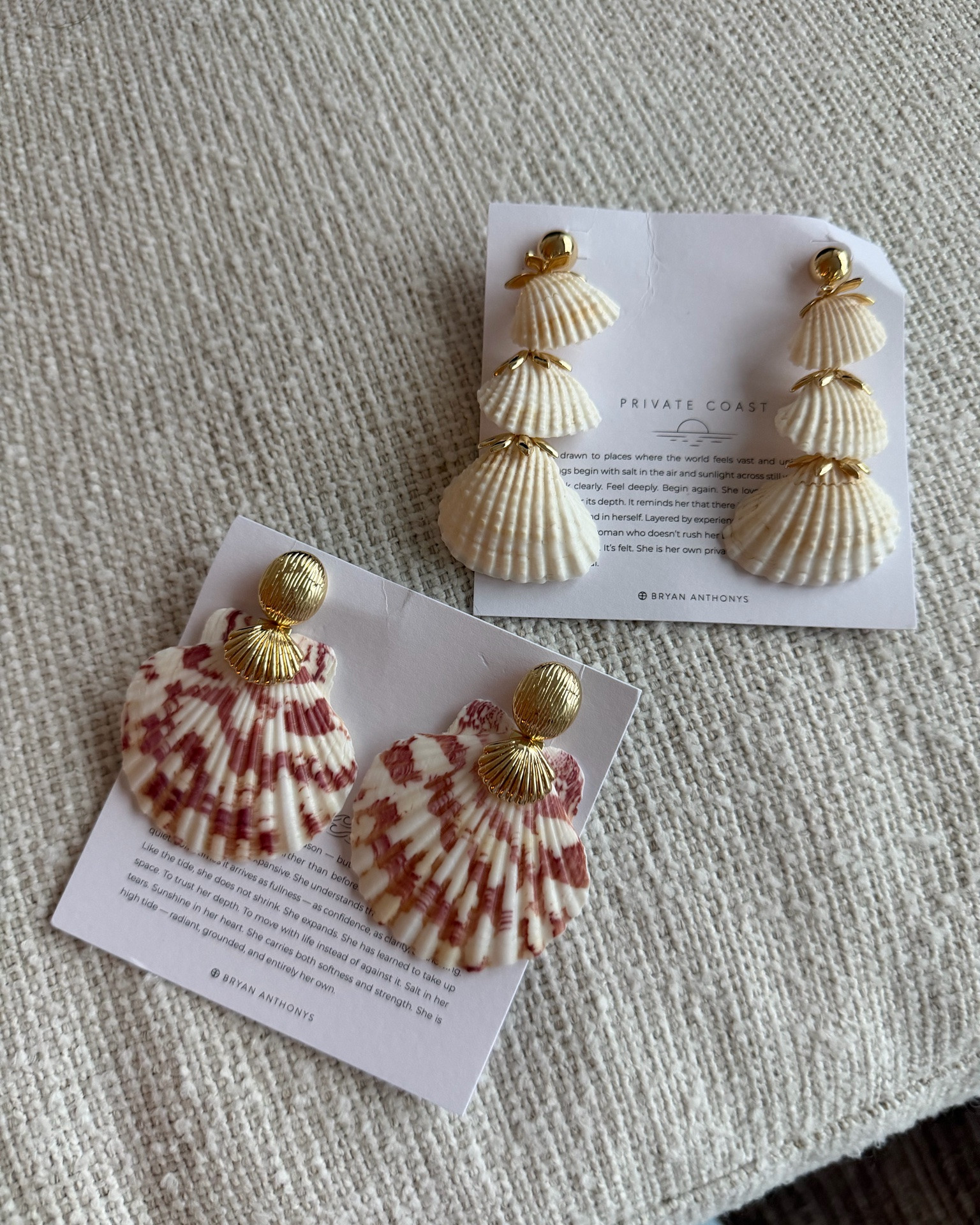 These are seriously the earring of the summer. I am so obsessed I have been looking for something so special for so long. #seashellearrings #seashells #beach #beachlooks #summerlooks #earrings #bryananthonys