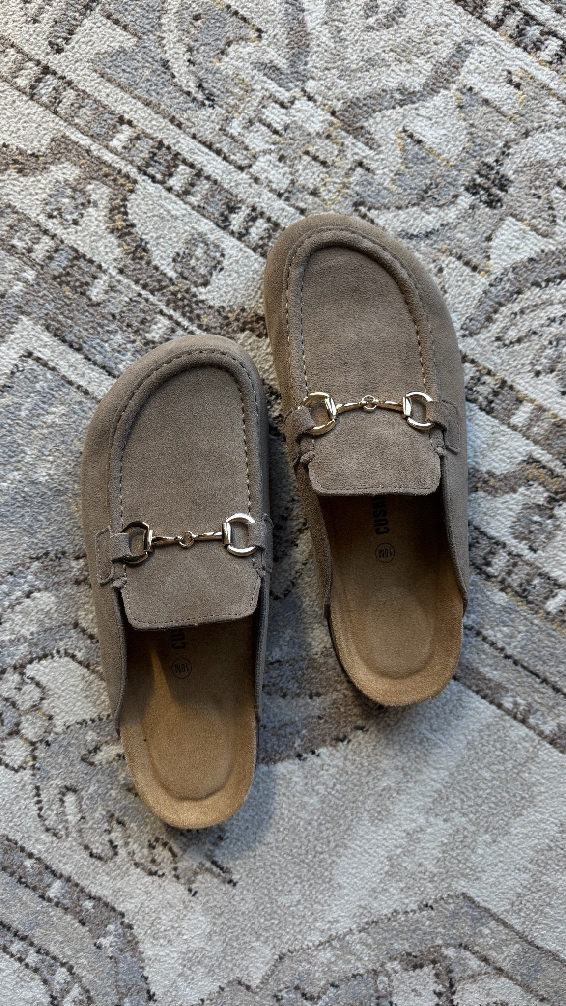 The cutest mules for fall- love the horse bit detail 🫶🏻