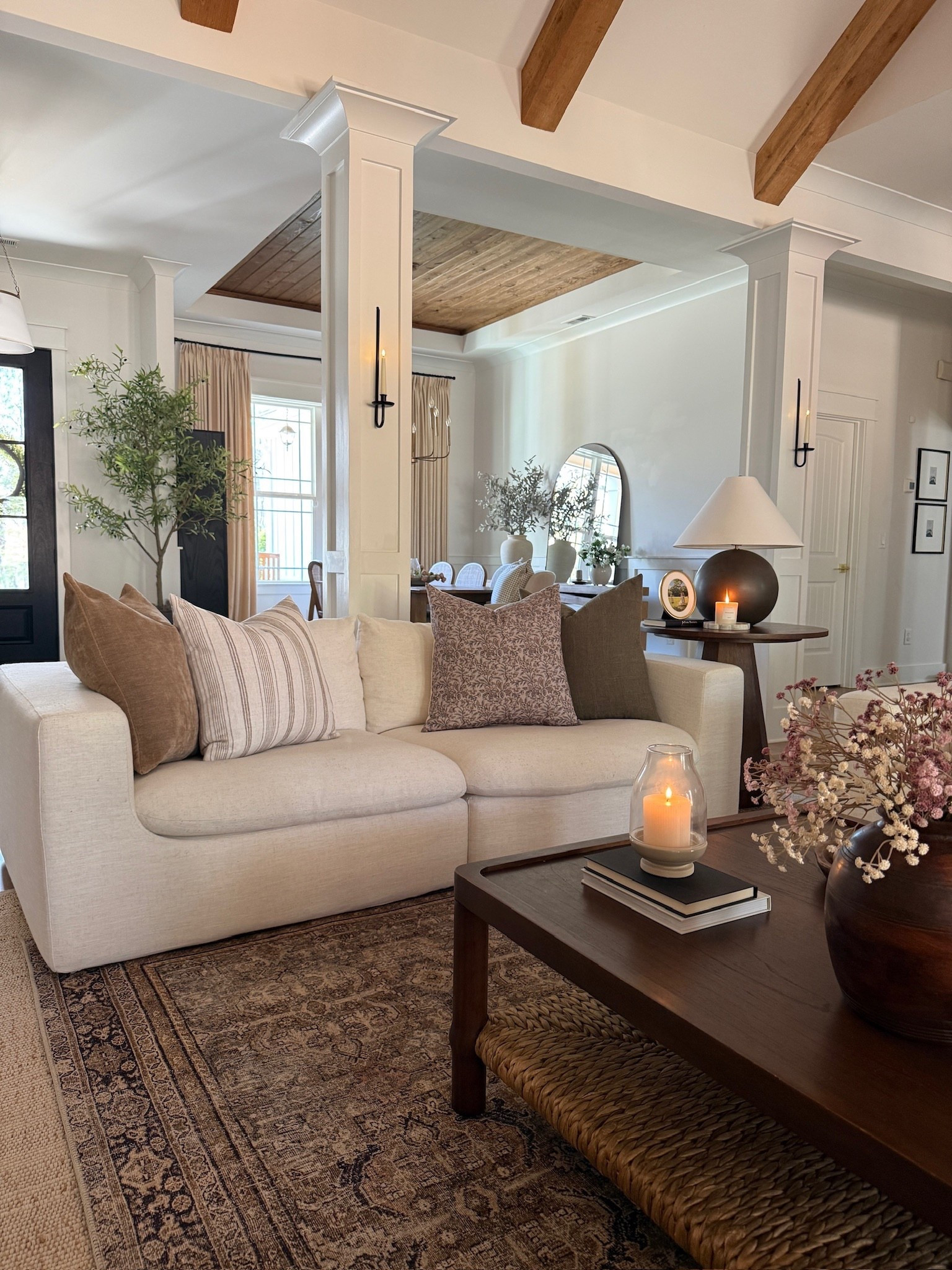 Our living room is ready for Spring🤍

#LTKHome