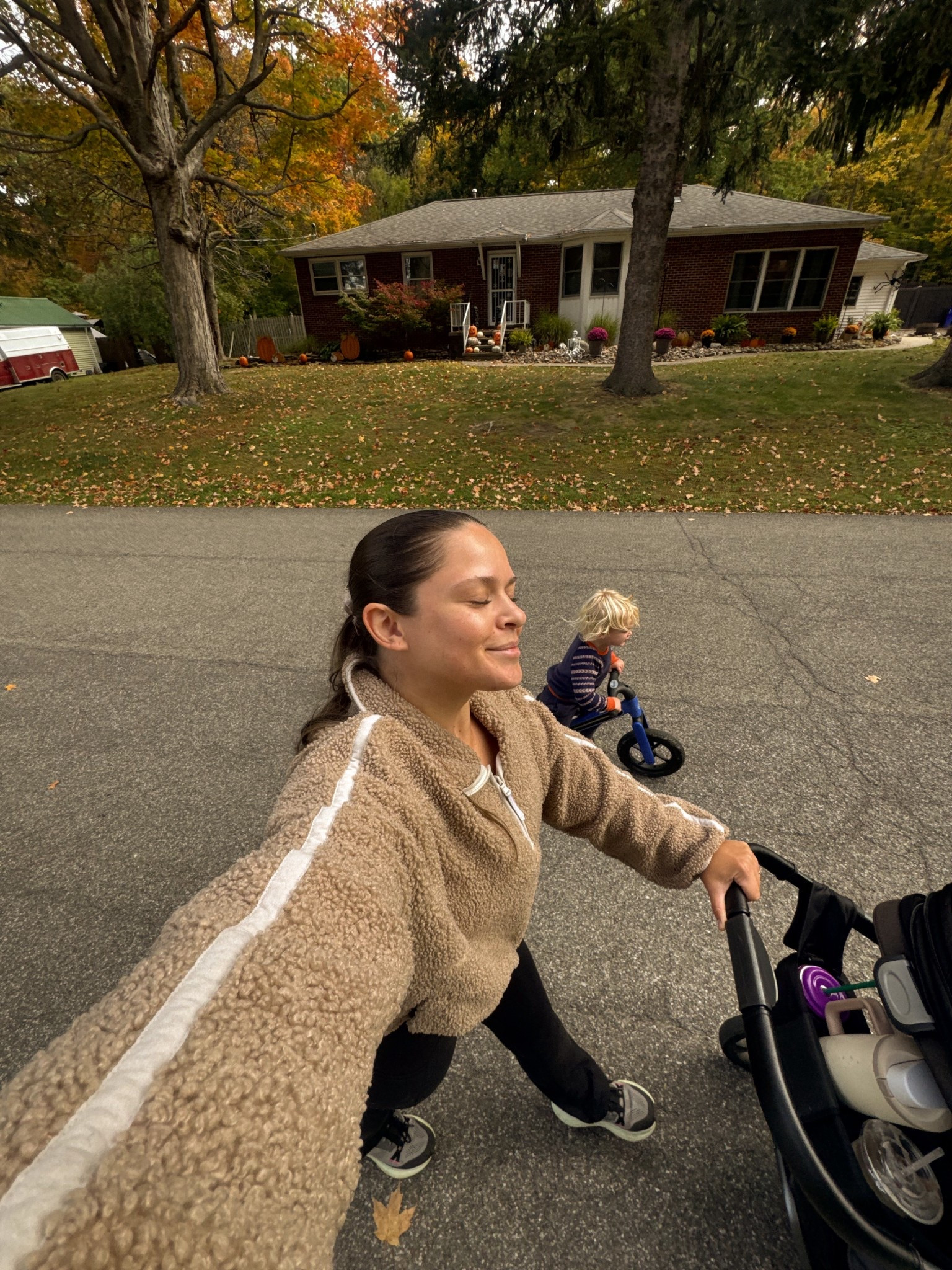 my fav old navy sherpa from last year is back this year & more colors!! 