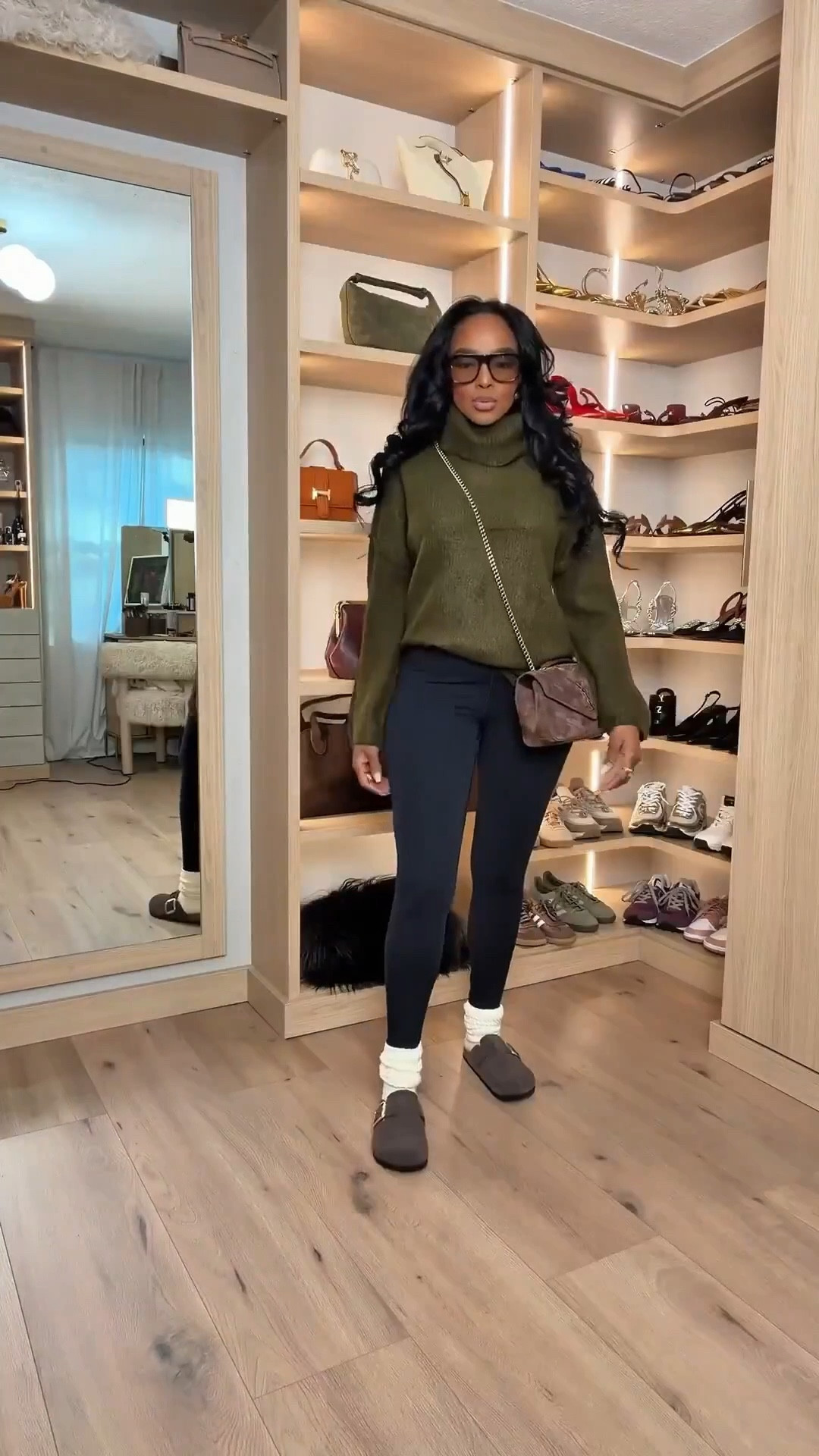 Scroll to shop this cozy sweater and leggings outfit. Perfect for errands, travel days, or casual fall days.

Measurements: 5'4", 138 lbs, 34D bust, 27" waist, 40" hips

#LTKvlog #LTKootd #LTKgrwm