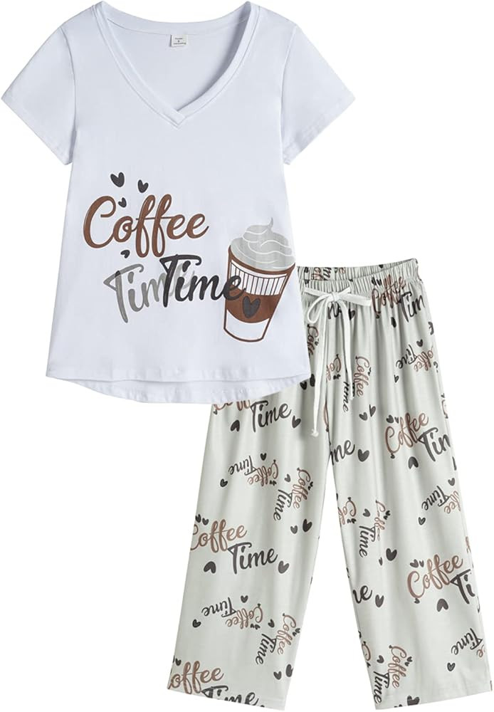 YIJIU Women Soft Comfy Pajamas Cute Cat Short Sleeve Capri Pants PJS Set | Amazon (US)