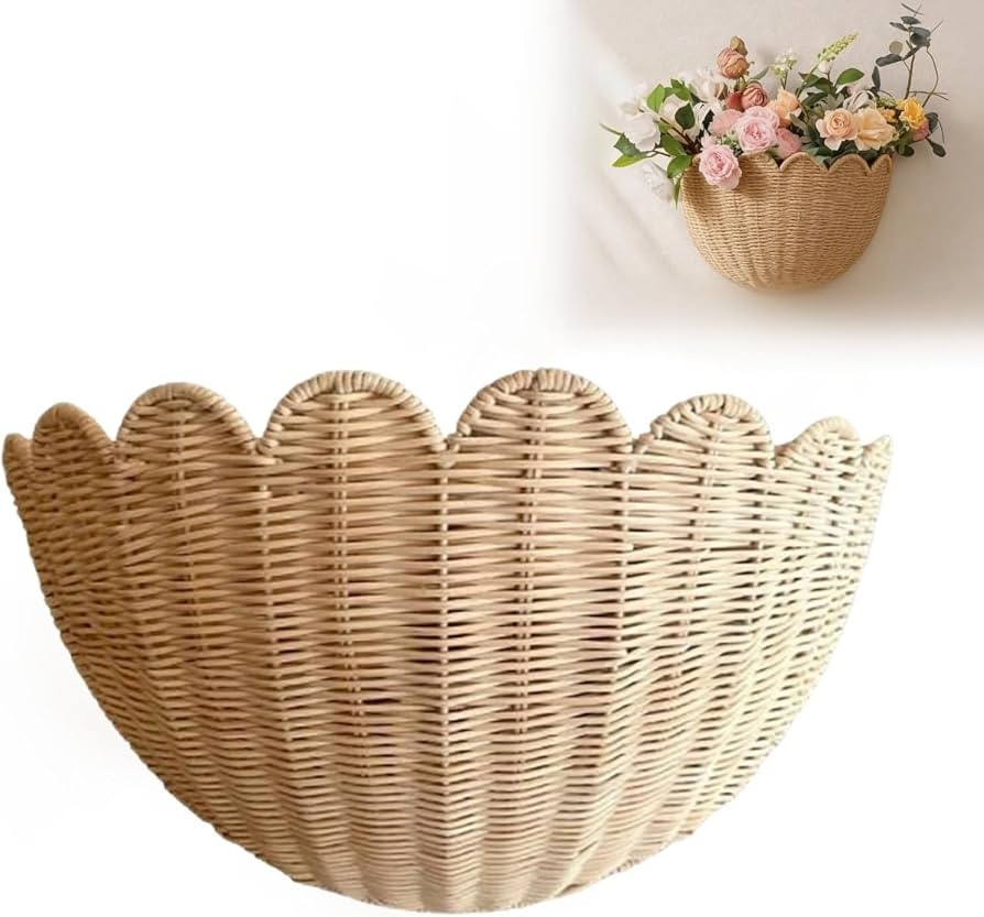 Scalloped Wicker Wall Basket, Rustic Wall Hanging Woven Basket for Fruit/Vegetable/Plant/Toiletri... | Amazon (UK)