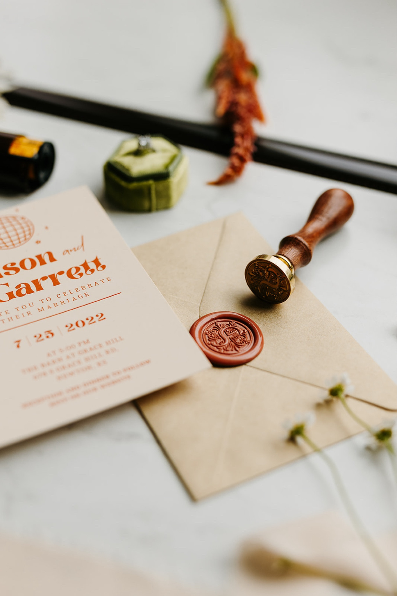 Wedding invitation wax seal 🧡 DIY wedding / wedding DIY / DIY bride / stationary / retro wedding 

#LTKFindsUnder100 #LTKWedding #LTKParties