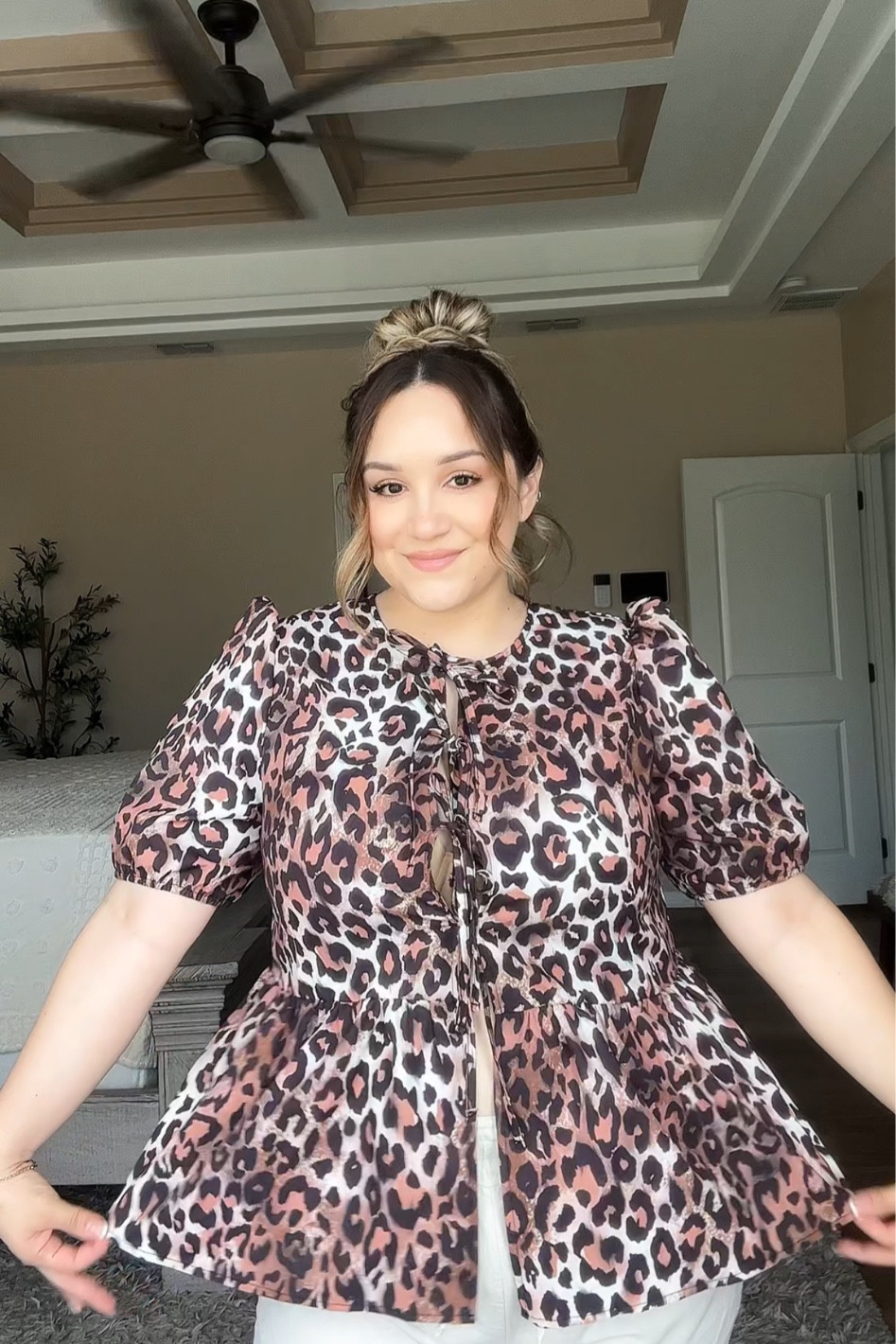 The cutest leopard top 🍒🐆🖤 