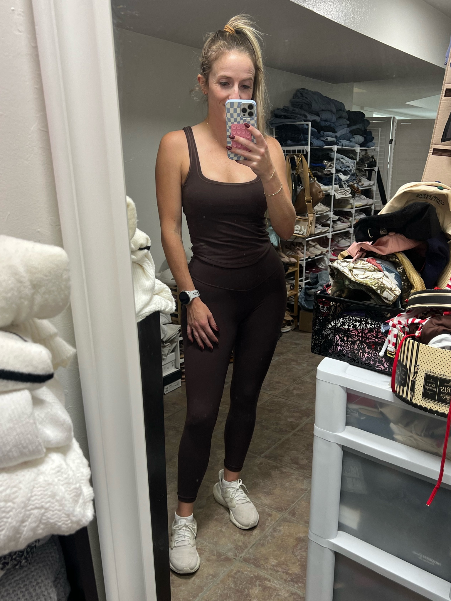 Trying out new activewear and I’m obsessed with this Vitality set 😍 fall color, soft and a built in bra. Sale on the site for 48 hrs 

#LTKSaleAlert #LTKActive #LTKFitness