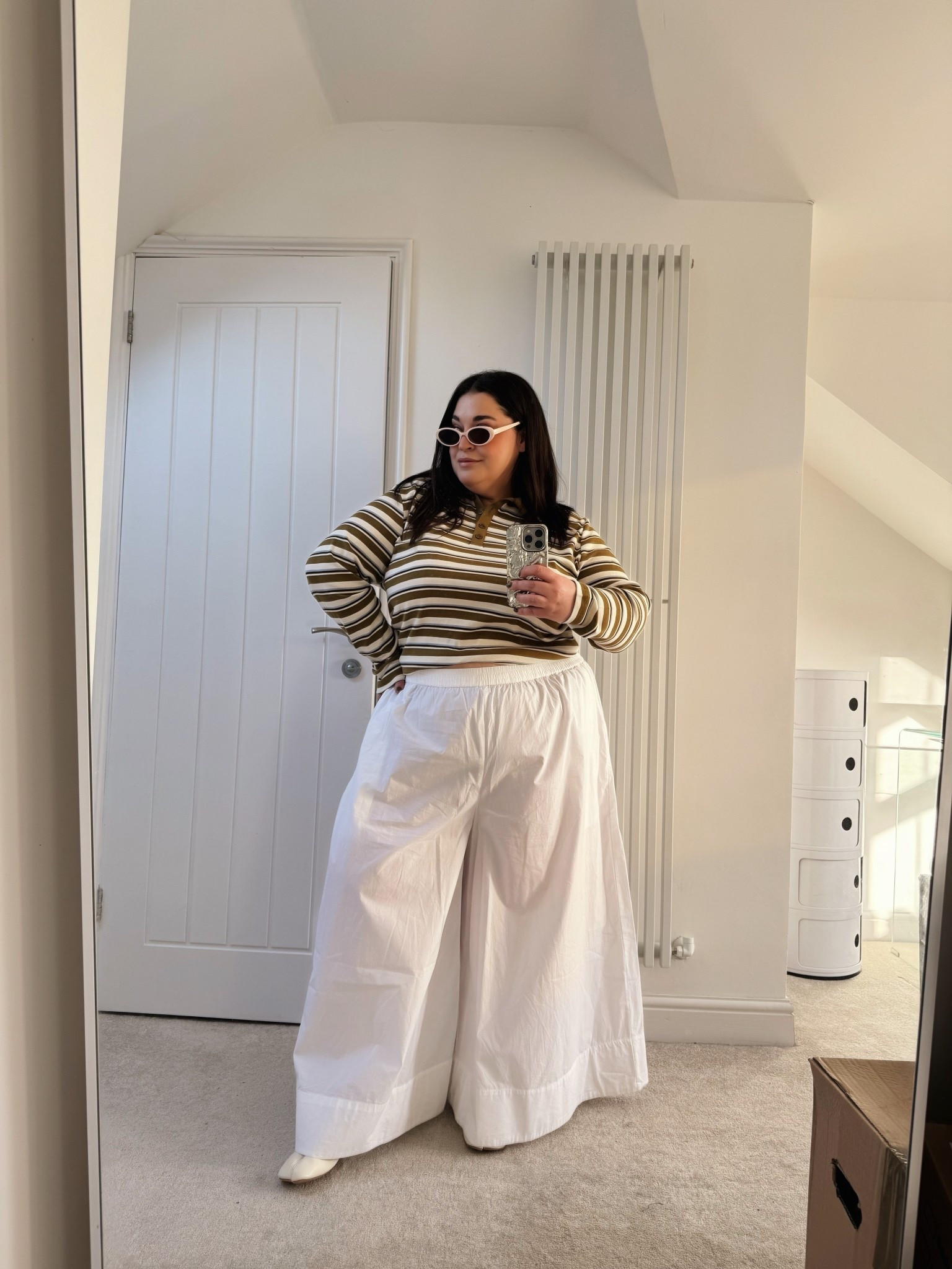 I was hunting for some cotton poplin wide leg palazzo trousers and I’ve hit the jackpot. Wearing a size 24 and they are very roomy - could easily fit a 26. 

White trousers spring outfit inspiration 

#LTKspring #LTKplussize #LTKuk