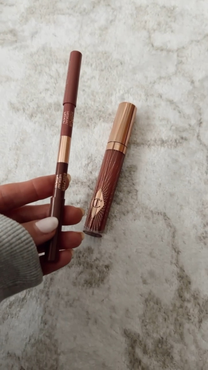 Absolutely love this new lip combo for fall! Wearing the shade medium in the lipliner and pillow talk medium in the gloss 
StylinByAylin, Aylin #nordstrom #beauty #makeup #lipcombo

#LTKStyleTip #LTKBeauty #LTKSeasonal