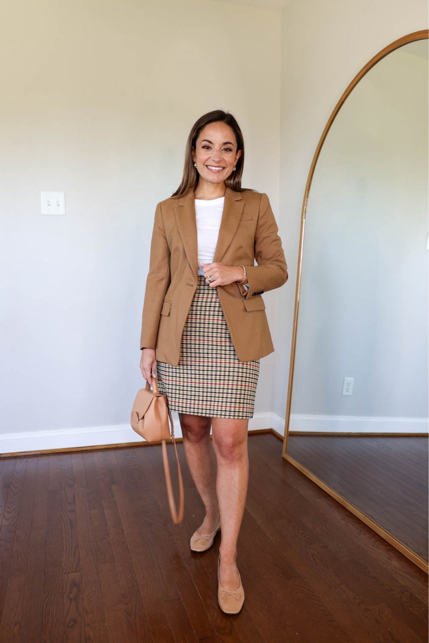 Camel blazer four ways! 

Blazer (J.Crew): petite 00 - true to size 
White top (Nordstrom): xxs (top is a little sheer) 
Plaid skirt (J.Crew Factory): 00 
Shoes: tts 
Also linking similar and less expensive options for the blazer 
Bag: Polene un nano - unable to link 

My measurements for reference: 4’10” 105lbs bust, waist, hips 32”, 24”, 35” size 5 shoe. 25” inseam measurement to my ankle bone. 

#LTKWorkwear #LTKSeasonal #LTKFallSale