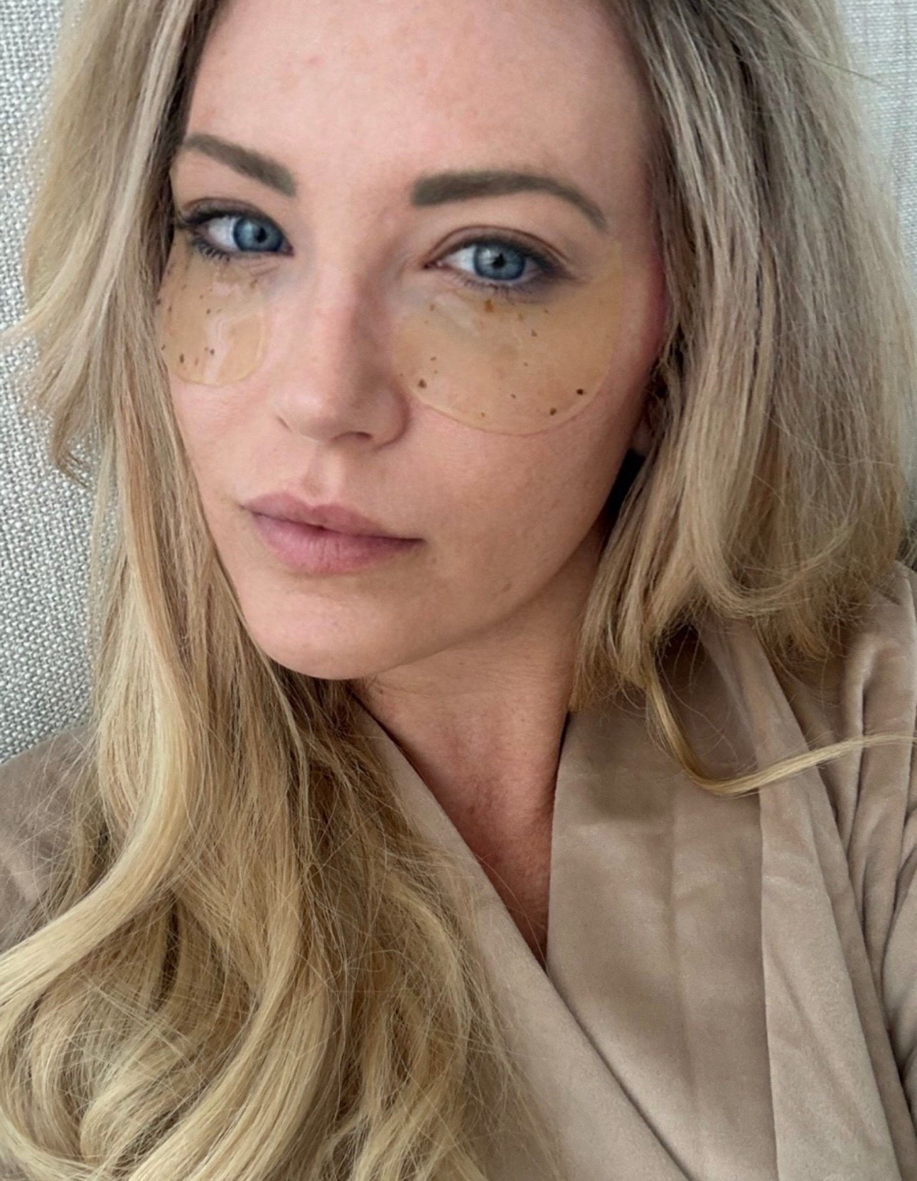 The best eye patches! Morning skincare routine.


#LTKselfcare #LTKmomlife #LTKmorningroutine