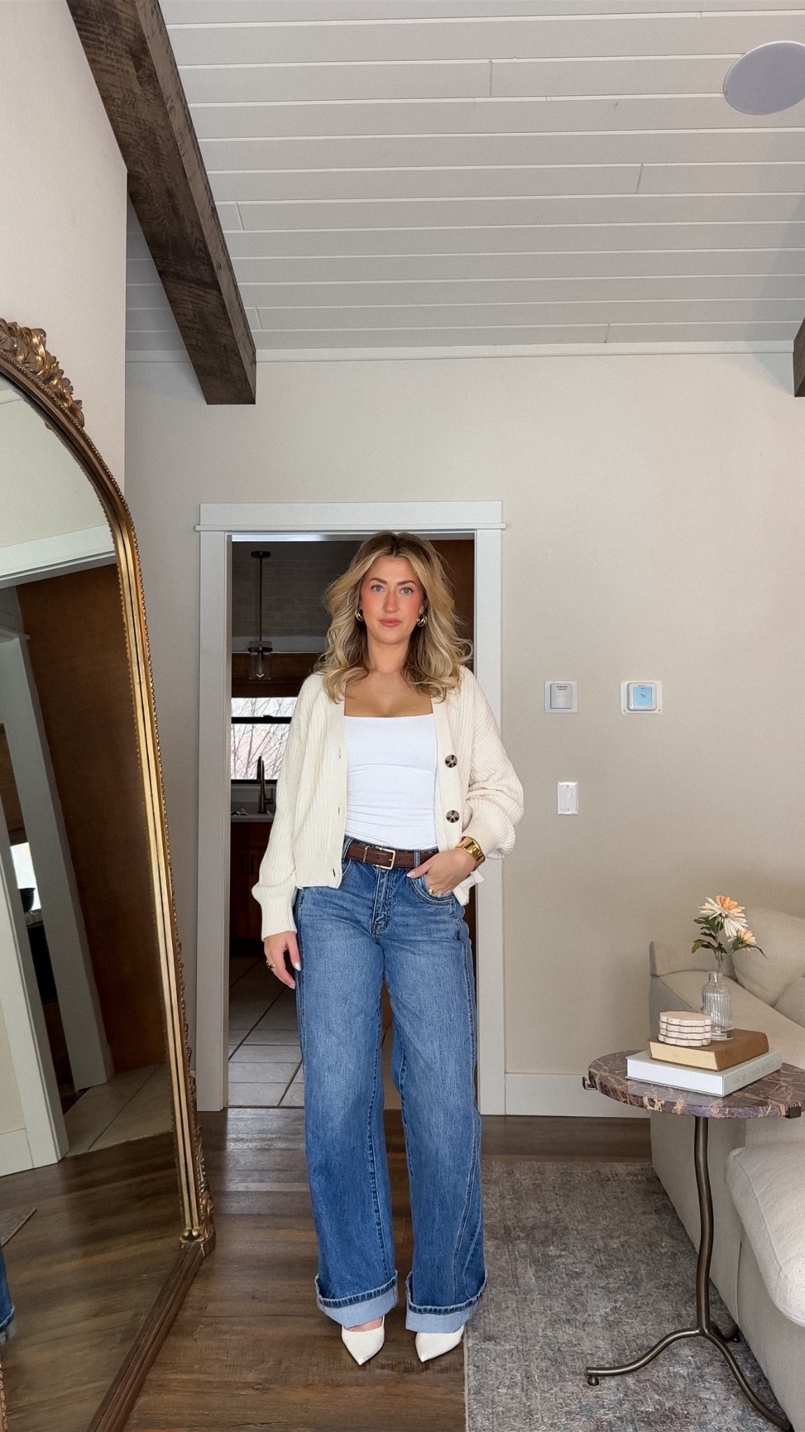 Cardigan and jeans outfit

#LTKootd #LTKTall #LTKSeasonal