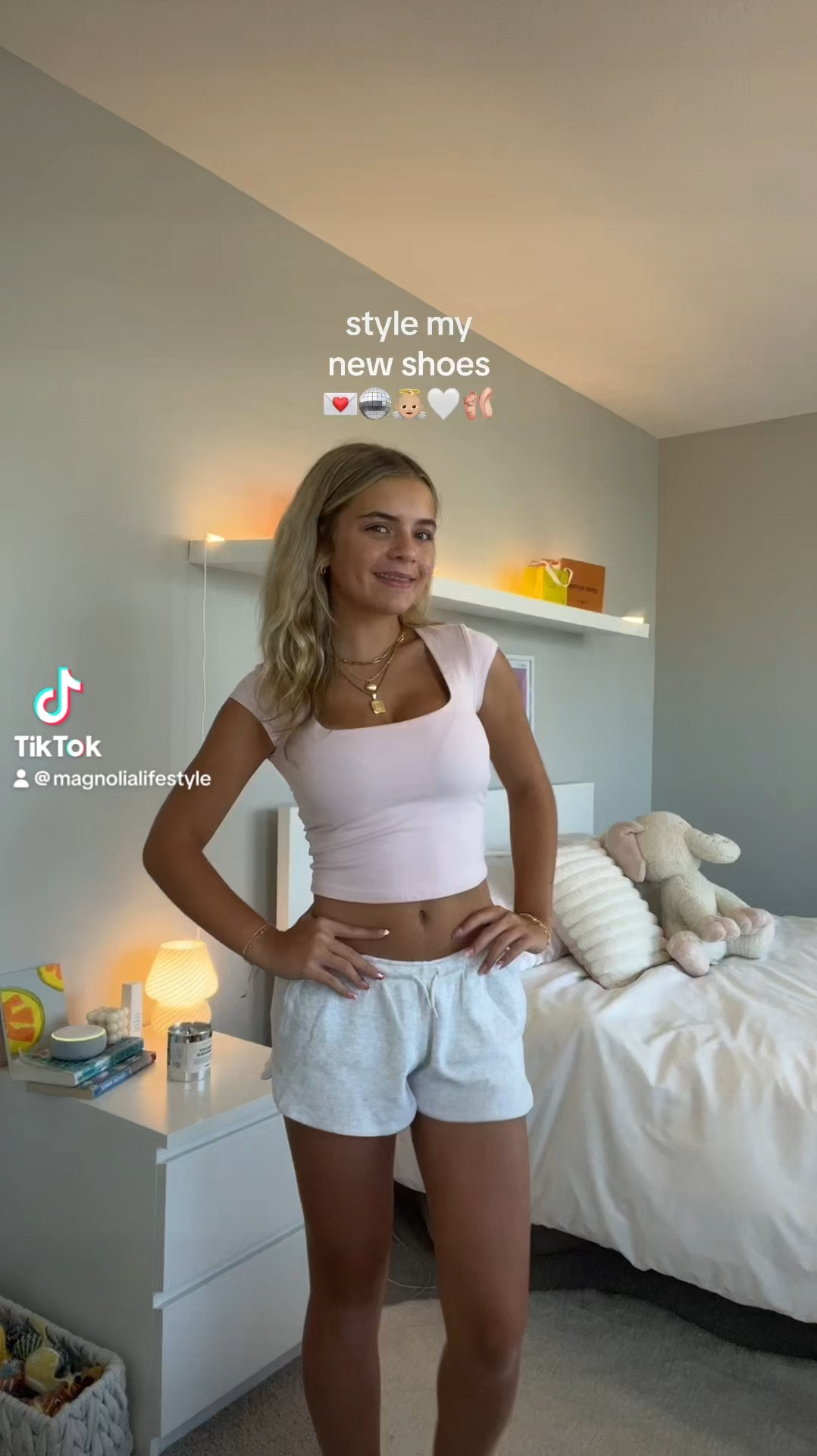 1st:

top: garage (XS)
shorts: brandy melville

2: 

top: In Print Save The Queen (S)
bottoms: pretty little thing (2)

3:

top: pretty little thing (XS)
shorts: brandy melville

4th: 

top: brandy melville
jean skirt: white fox boutique (2)

5th: 

top: garage (XS)
jeans: cider (XS)

size 7 in womens for the shoes!

i’m 5’3, 120 pounds!