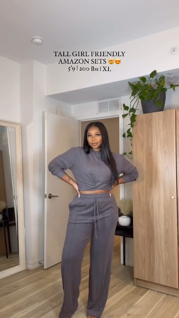 These sets are the best!! I’m 5’9 | 200 lbs wearing a size XL. The waist comes a little tight so I manually stretched it out and perfection!!!!! 😍✨

#LTKmidsize #LTKfindsunder50 #LTKstyletip