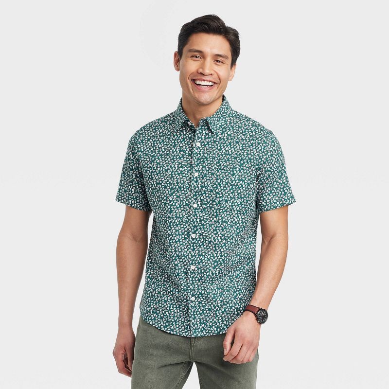 Men's Standard Fit Short Sleeve Button-Down Shirt - Goodfellow & Co™ Green | Target