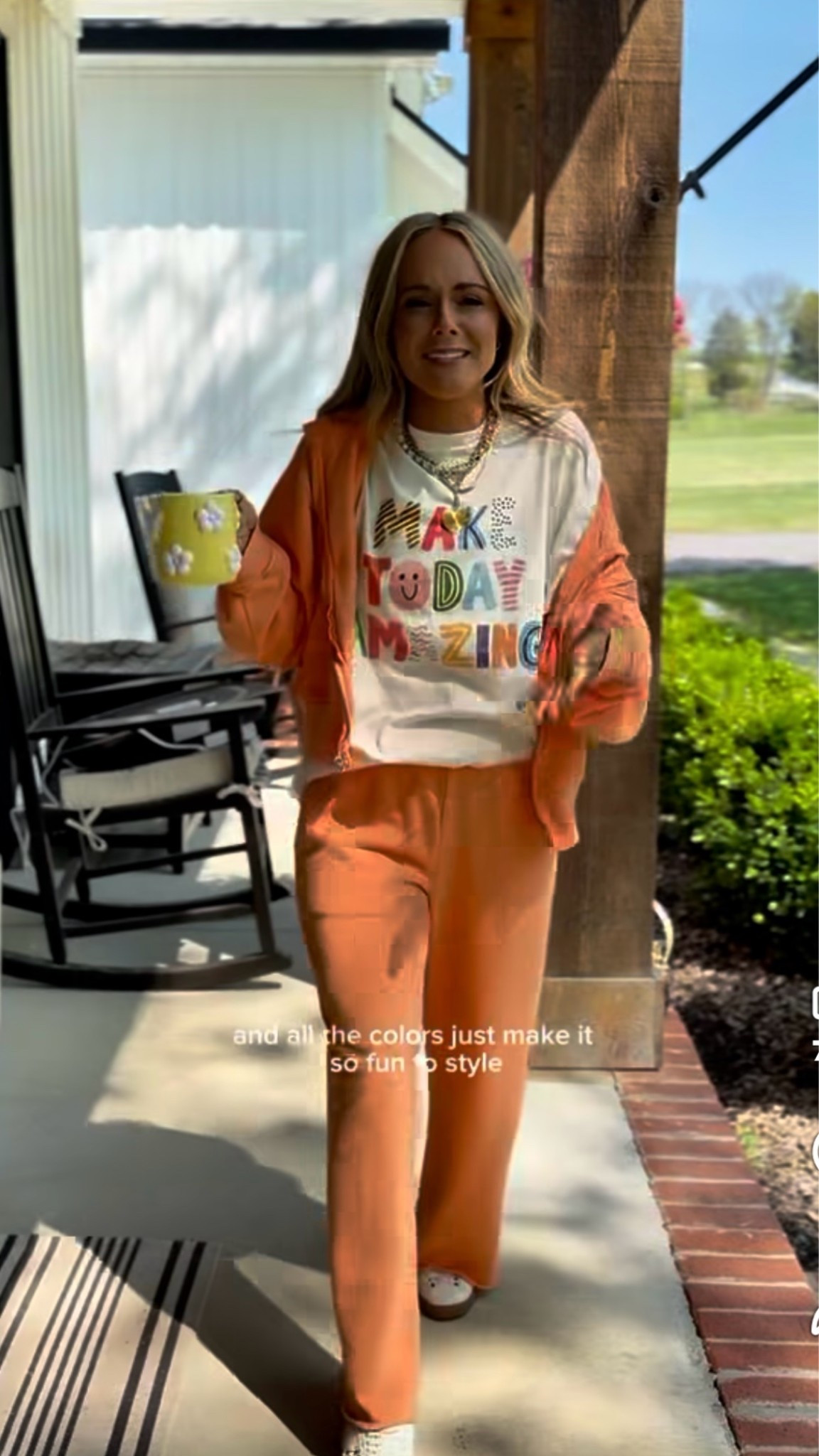 These colors just make this outfit so fun and cute 🤩🤩

#LTKootd #LTKmomlife #LTKActive